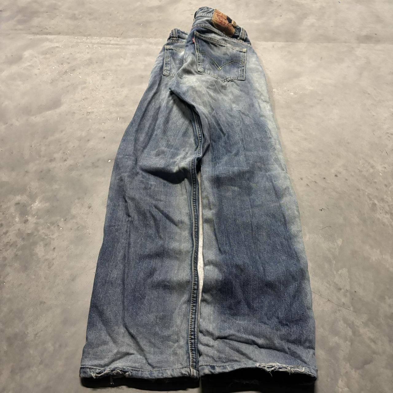 Levi's × Vintage Crazy Vintage Y2K/2000s Grunge Levis Faded Dark Wash Denim Jeans! Size US 32 / EU 48 - 4 Thumbnail
