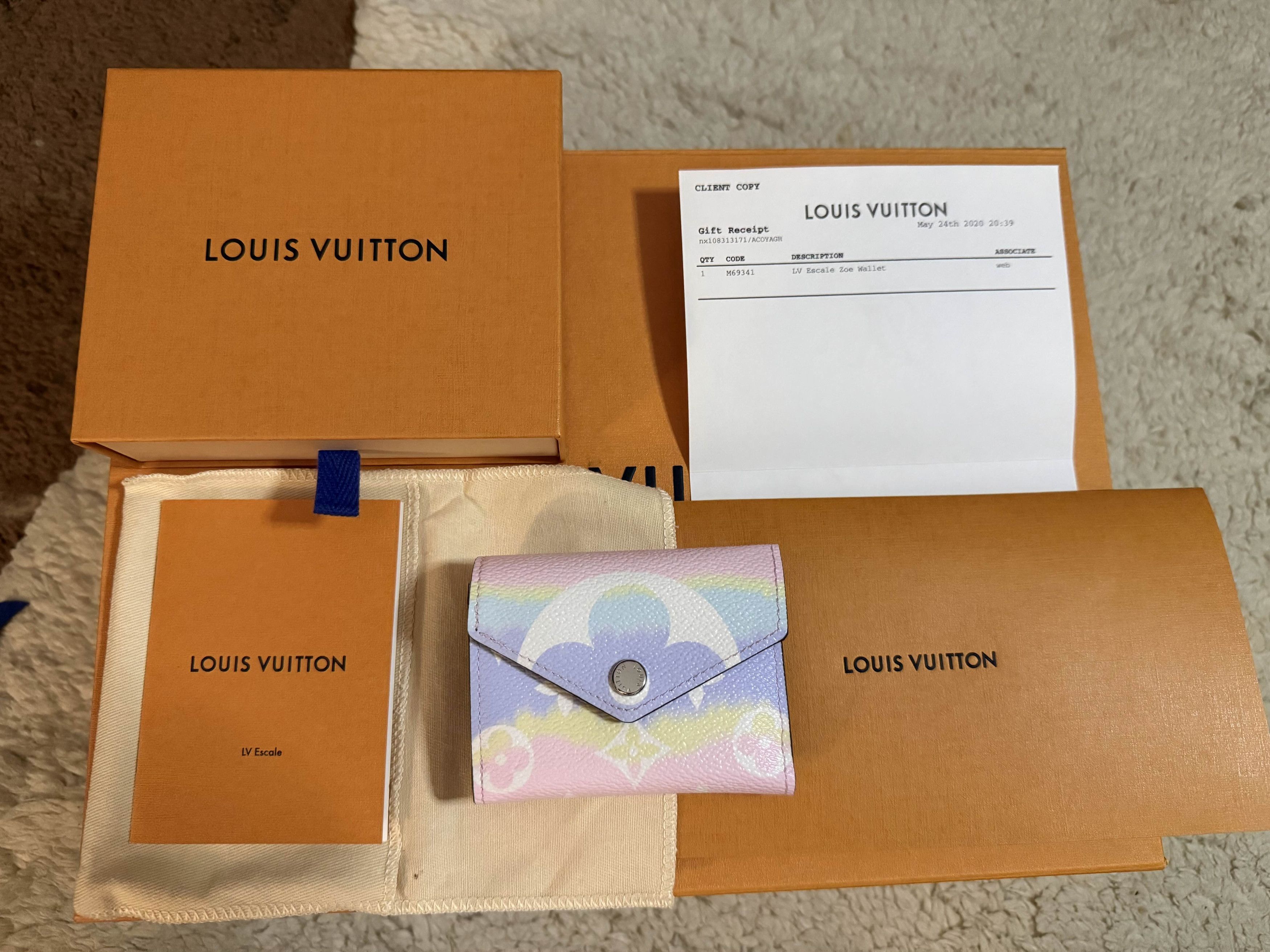 Louis Vuitton LOUIS VUITTON Escale Zoe Wallet Size ONE SIZE - 1 Thumbnail