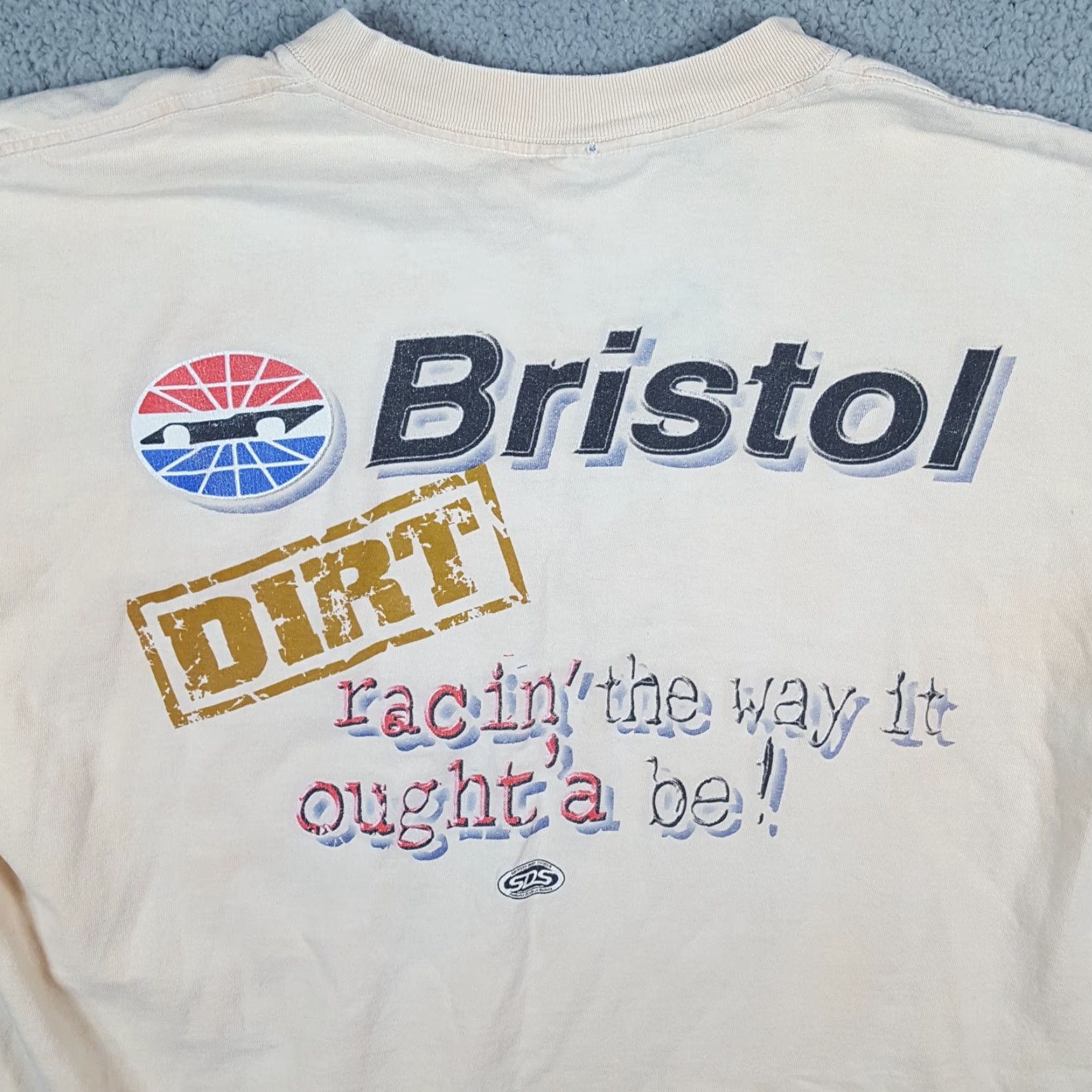 Gildan Distressed NASCAR Bristol Speedway Men's Size XL Faded Vintage Retro T Shirt Car Size US XL / EU 56 / 4 - 7 Thumbnail