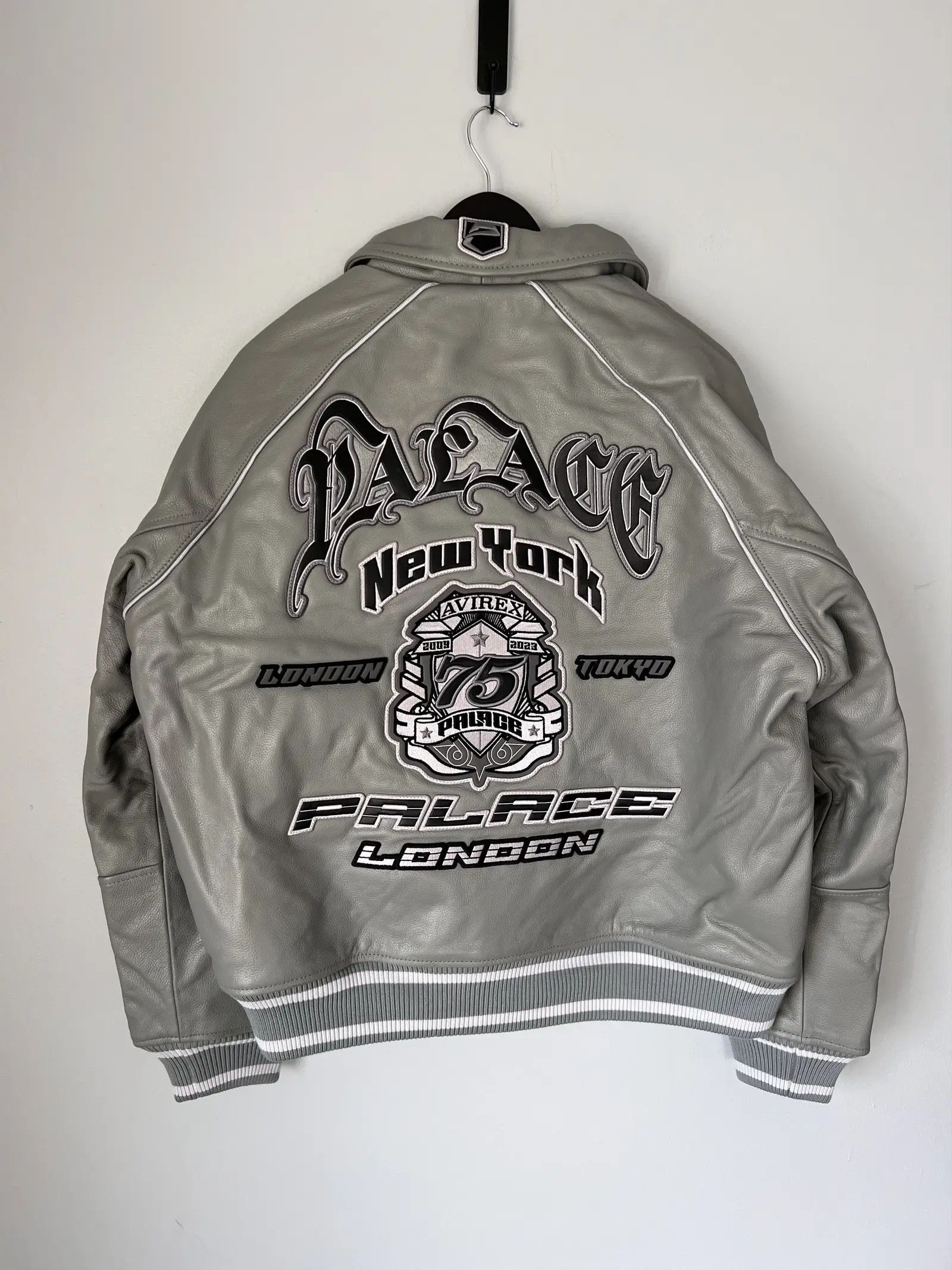 Avirex × Palace Leather jacket in grey Size US L / EU 52-54 / 3 - 3 Thumbnail