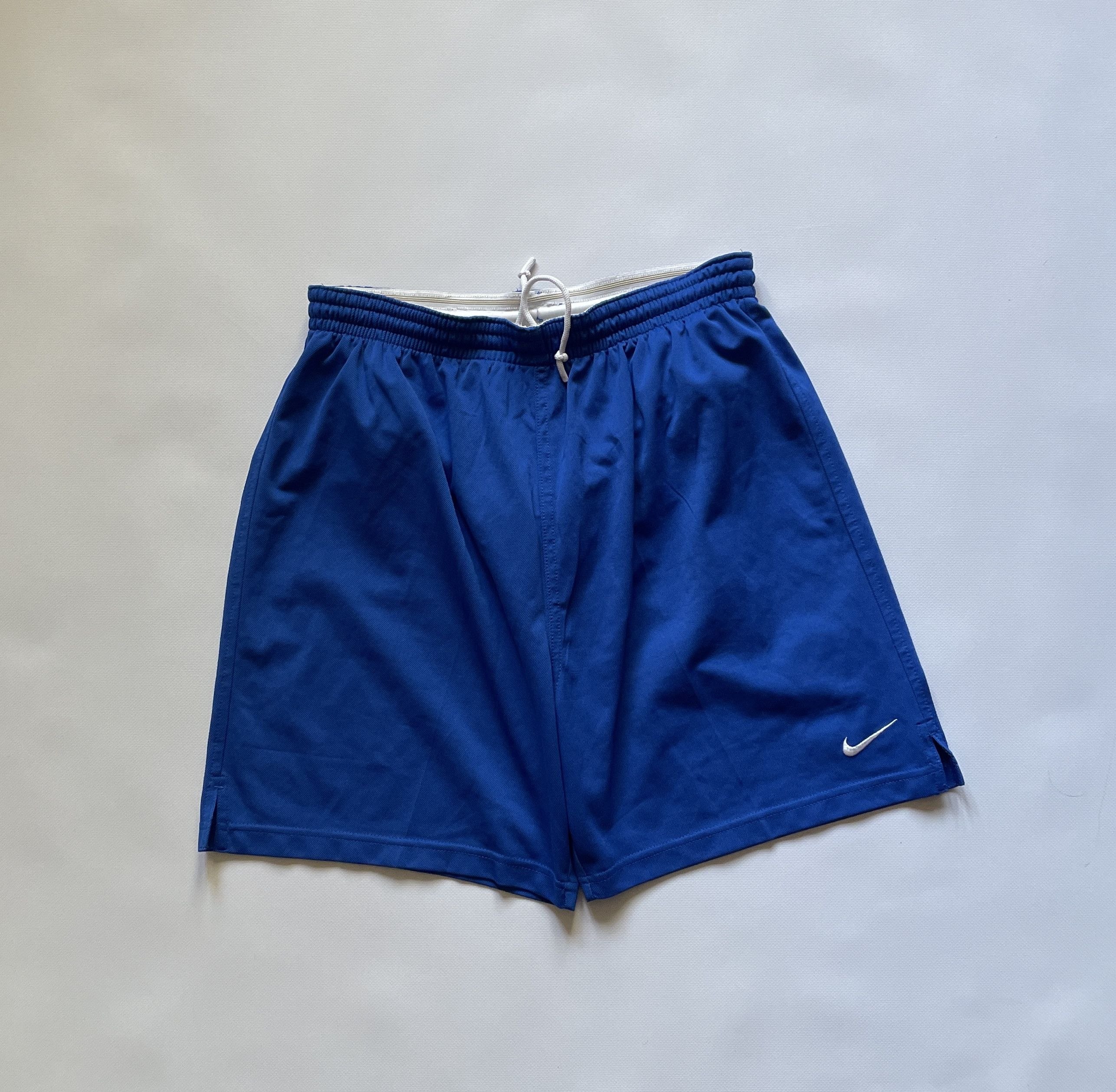 Nike Vintage NIKE Y2K Football Shorts Soccer RARE Size US 34 / EU 50 - 1 Thumbnail