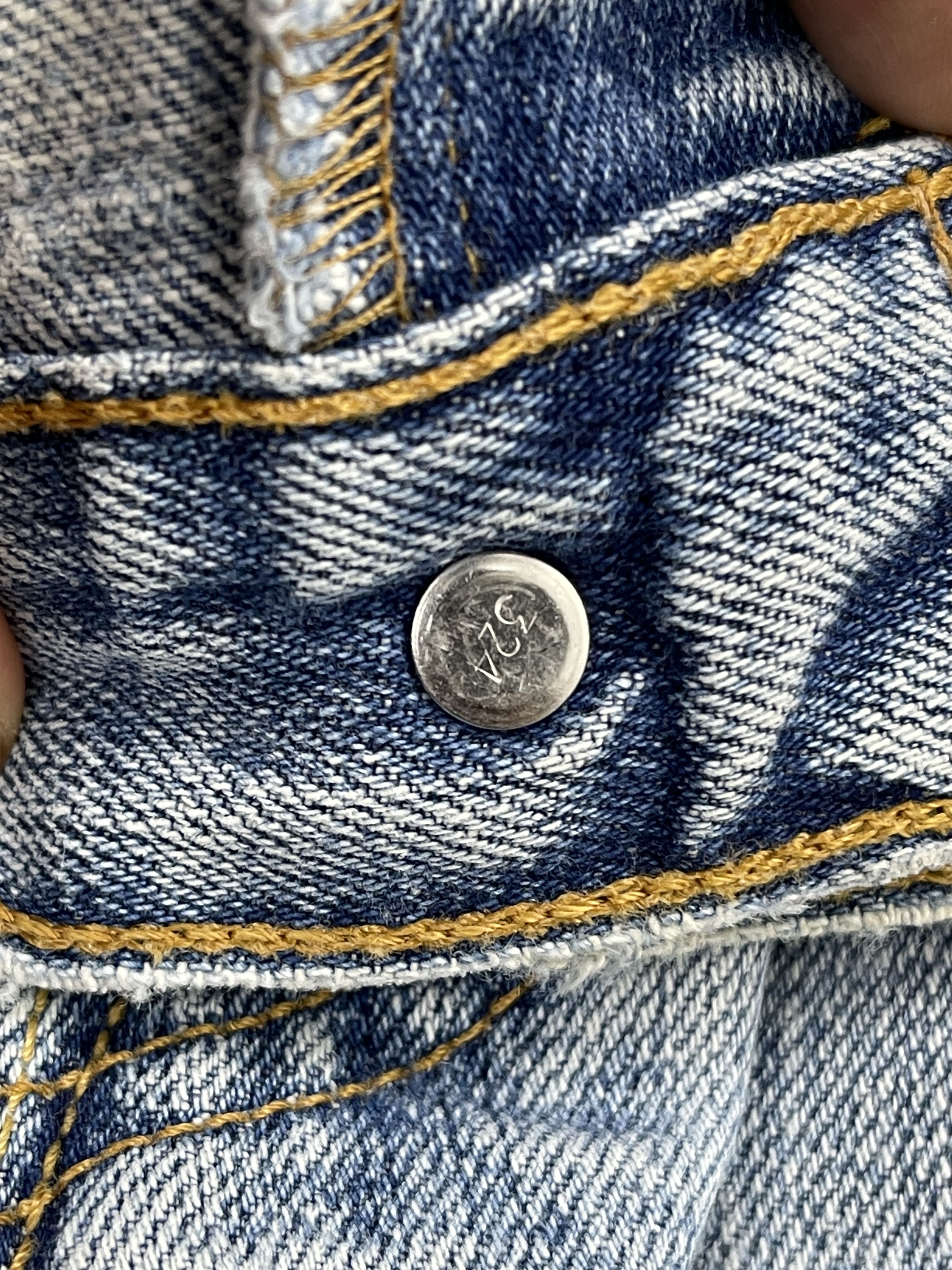 Levi's × Vintage Light Washed Vintage 90s Levi's 501 Jeans Size US 29 - 13 Thumbnail