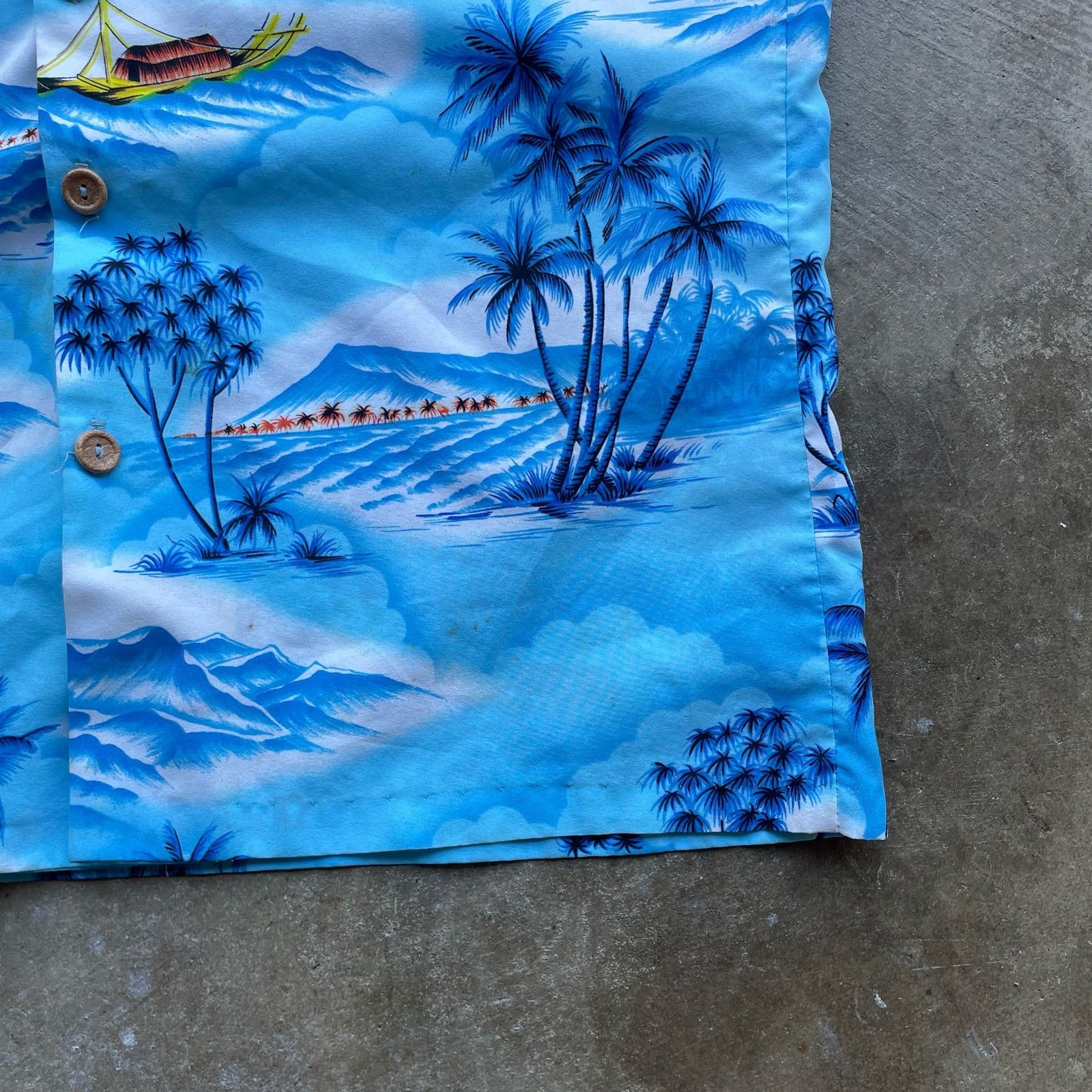 Vintage VINTAGE 60S HAWAIIAN SHIRT LARGE BLUE DOLPHIN Size US L / EU 52-54 / 3 - 5 Thumbnail