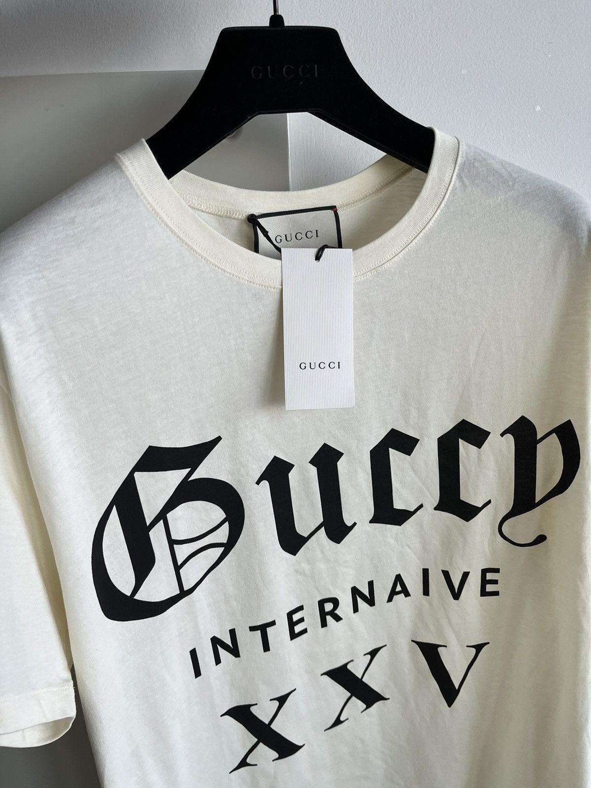 Gucci Gucci Super Runway Logo Internaive Tee T-shirt Brand New Size US L / EU 52-54 / 3 - 3 Thumbnail