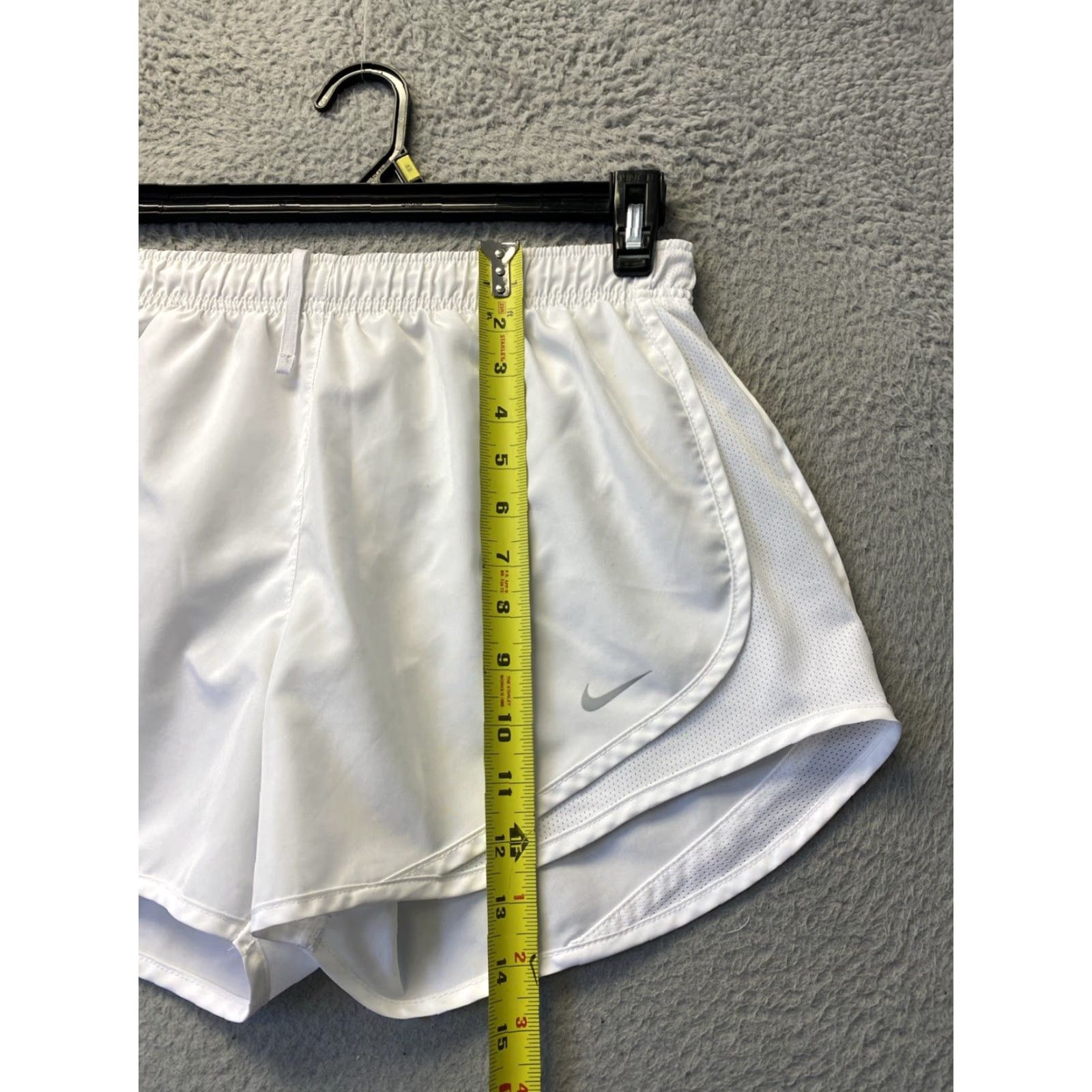 Nike NIKE White Running Shorts M Women's Athletic Activewear Regular Polyester White Run Shorts Medium Size 32" / US 10 / IT 46 - 4 Thumbnail