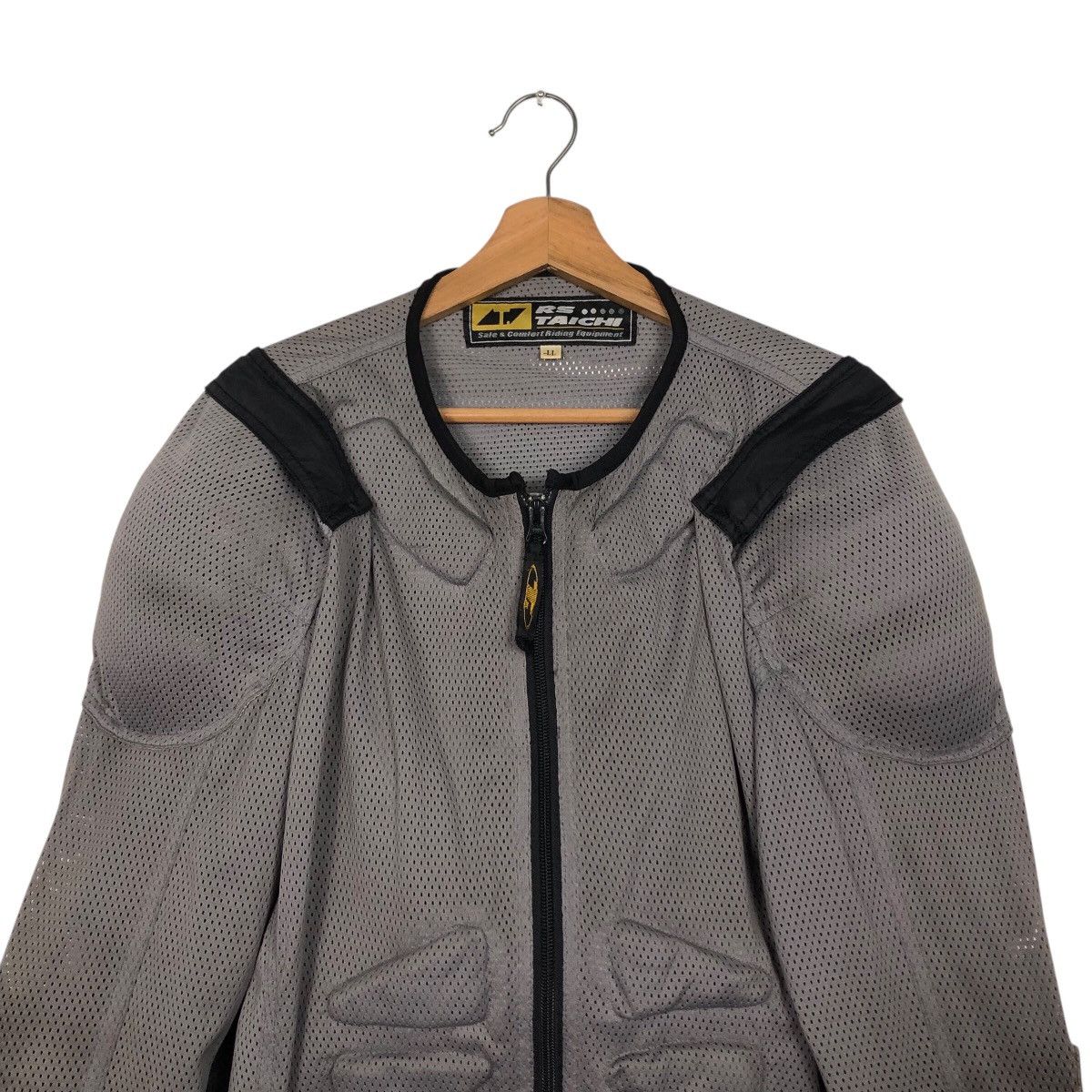 Japanese Brand RS Taichi Motorcycle Protective Mesh Jacket — Grey Size US L / EU 52-54 / 3 - 4 Thumbnail