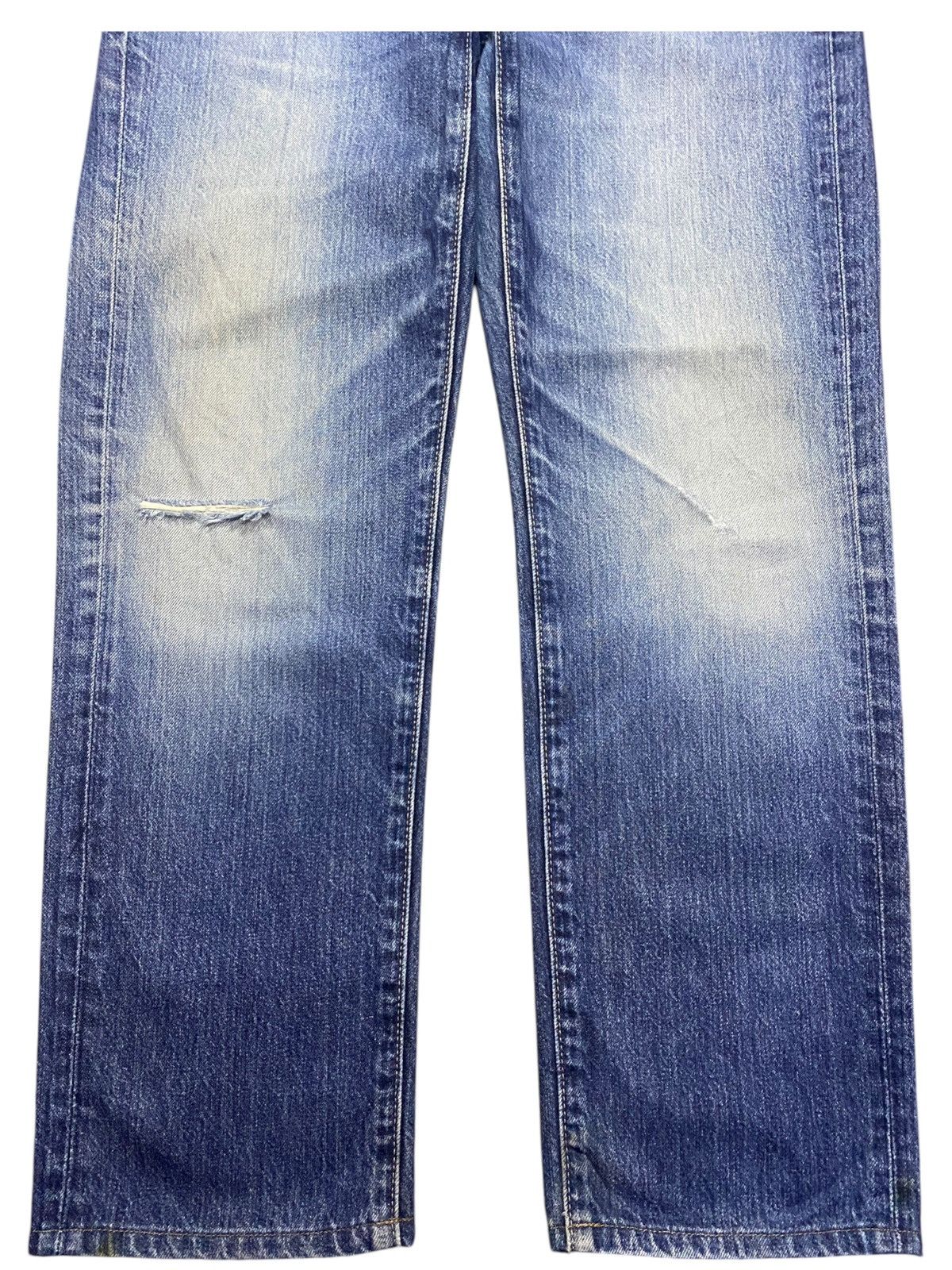 Japanese Brand Vintage Japanese Brands Uniqlo Faded Distressed Loose Jeans Size US 34 / EU 50 - 5 Thumbnail
