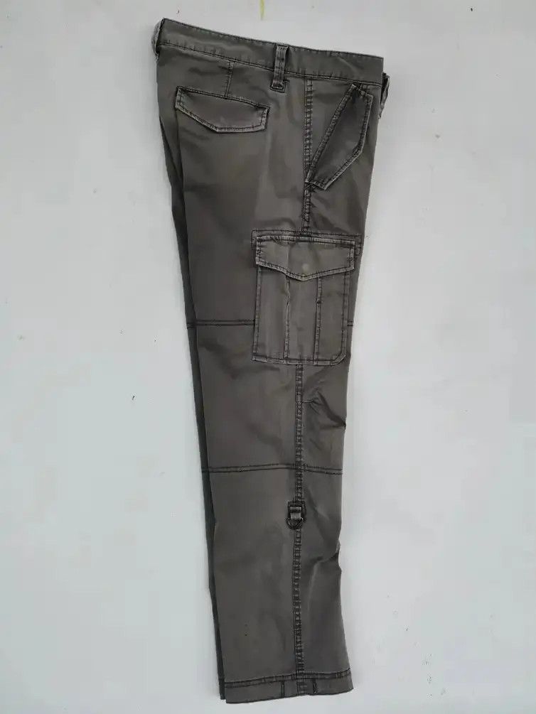 Japanese Brand × Uniqlo Rare!!! Uniqlo Tactical Cargo Multipocket Pants Size US 32 / EU 48 - 11 Thumbnail