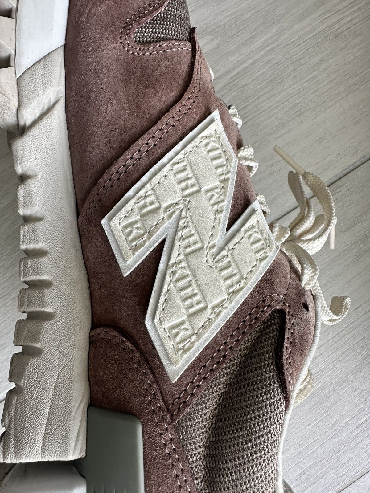 New Balance x Kith MS1300 10th Anniversary - Antler