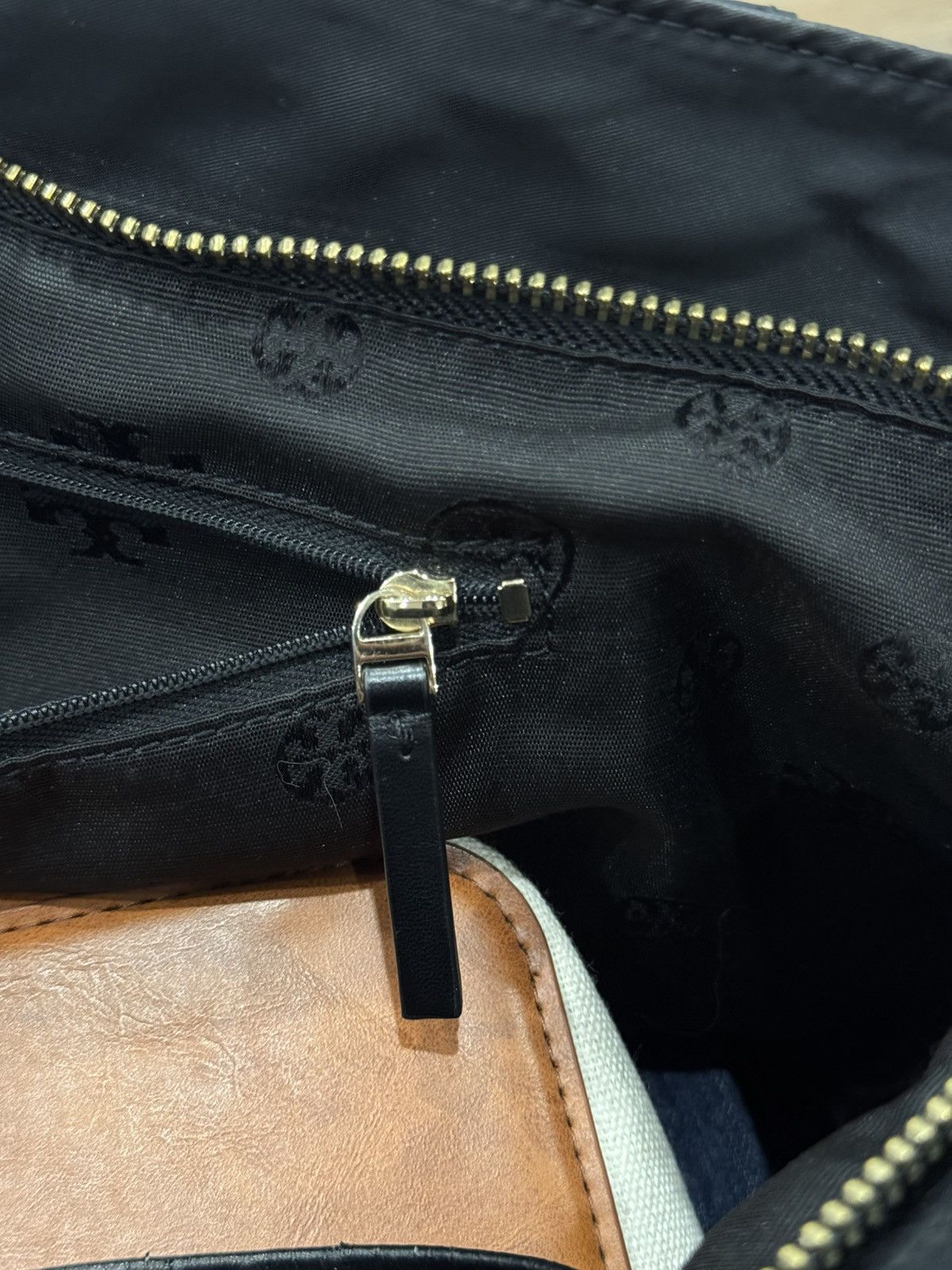 Tory Burch Tory Burch Tilda Nylon Tote Bag - Black Size ONE SIZE - 11 Thumbnail
