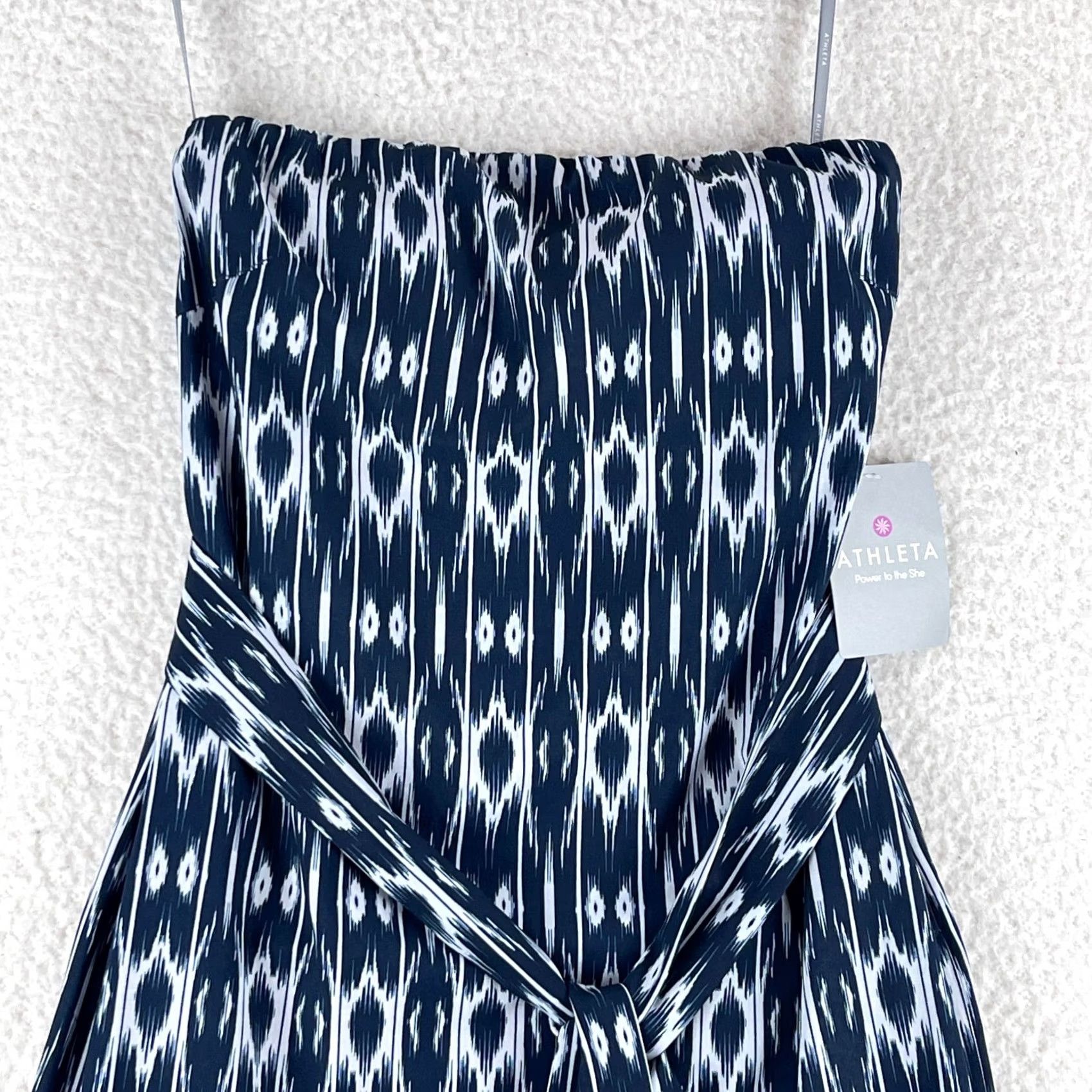 Athleta Athleta Blue Ikat Strapless Anywhere Dress Womens Size 6 Pullover Stretch Short Sundress Belted Machine Washable Size M / US 6-8 / IT 42-44 - 2 Thumbnail
