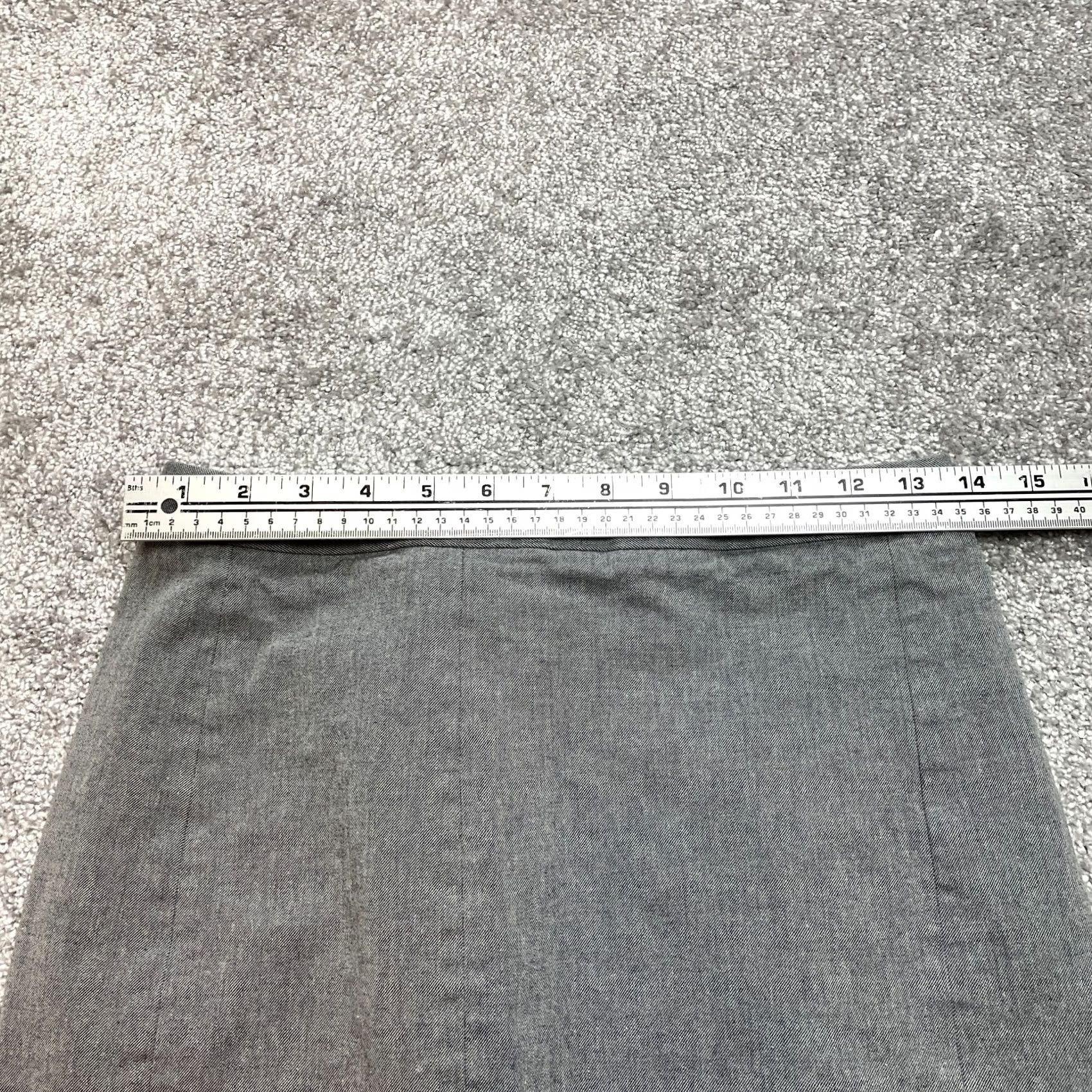 Banana Republic Banana Republic Skirt Women Knee Length Gray Zip Pencil Straight 2 Slim Casual Workwear Vintage No N/A Size 26" / US 2 / IT 38 - 4 Thumbnail