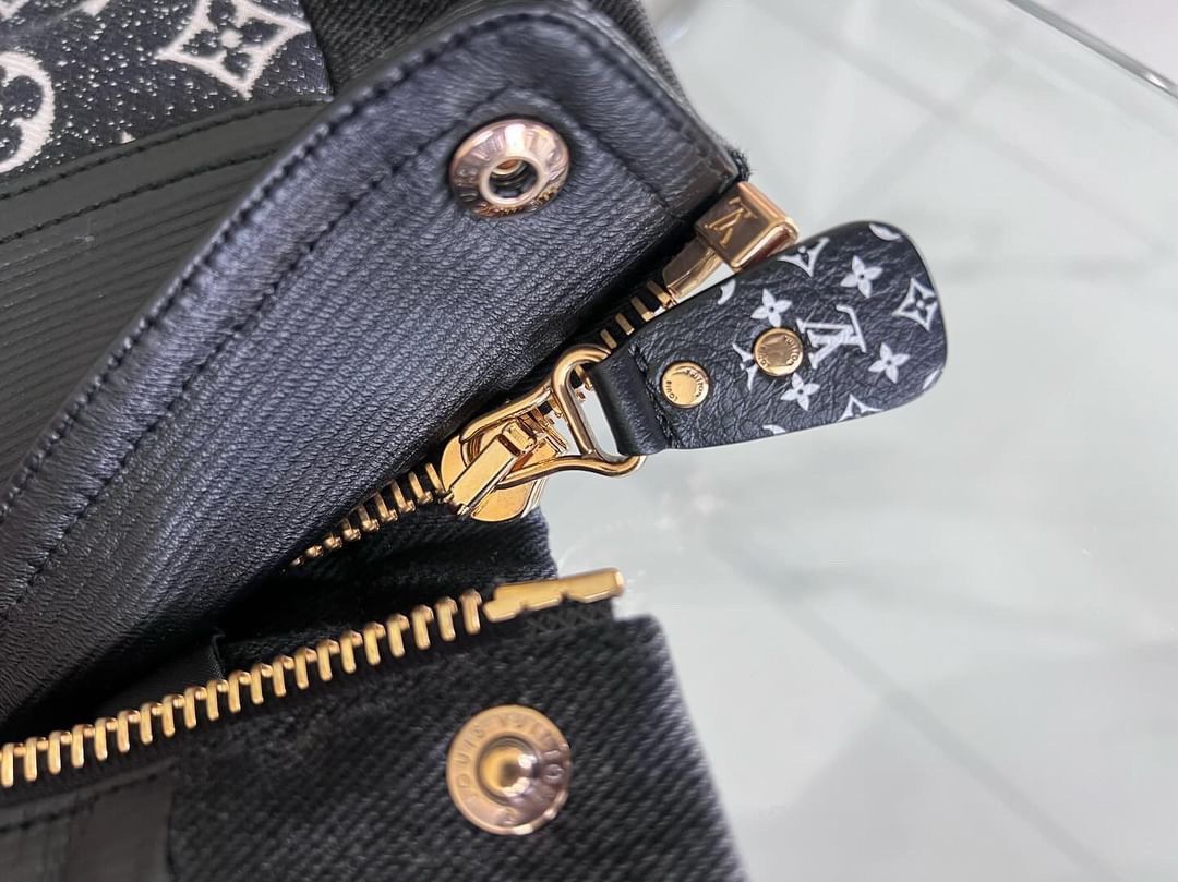 Louis Vuitton Louis Vuitton | Short Monogram Casual Style Denim Size S / US 4 / IT 40 - 10 Thumbnail