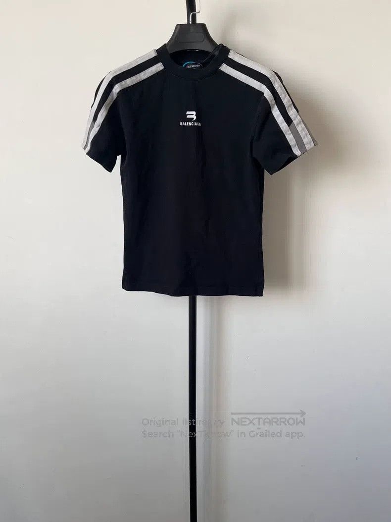 Balenciaga Balenciaga Printed Striped Crew Neck T-Shirt Men's Black Size US S / EU 44-46 / 1 - 1 Thumbnail