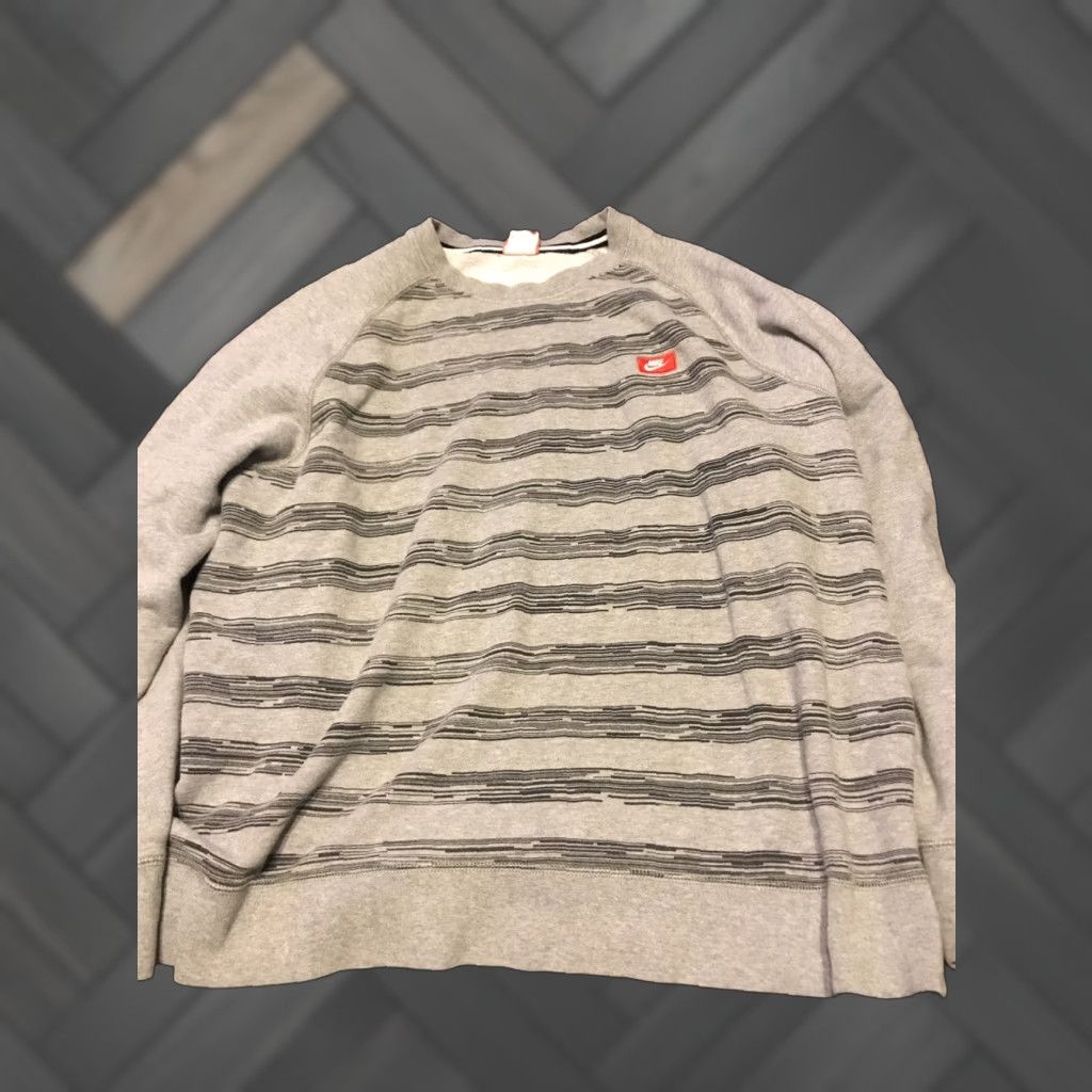 Nike VINTAGE Nike Speed Striped Crewneck Sweatshirt Mens XXL Gray Long Sleeve 614417-063 Size US XXL / EU 58 / 5 - 1 Thumbnail