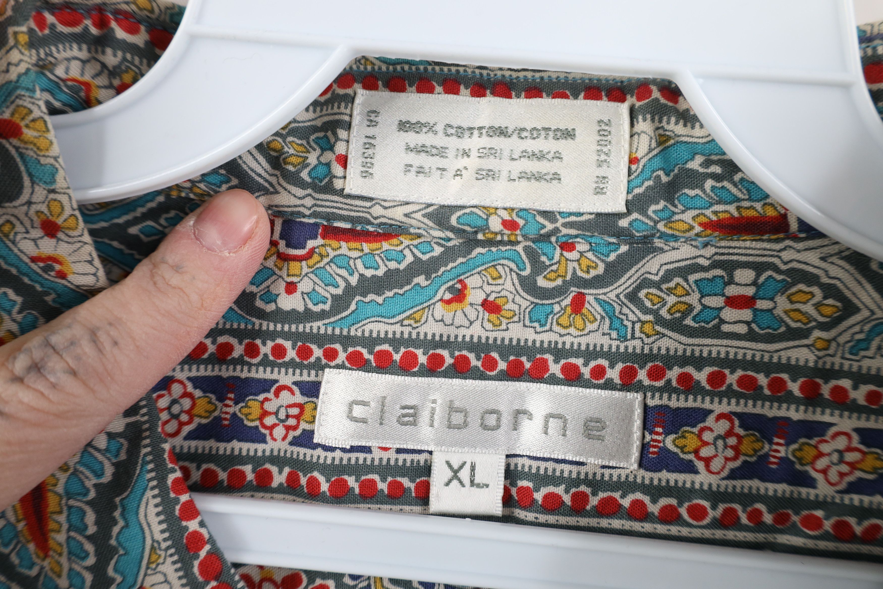 Vintage Vintage 90s Streetwear Tapestry Flower Collared Button Shirt Size US XL / EU 56 / 4 - 7 Thumbnail