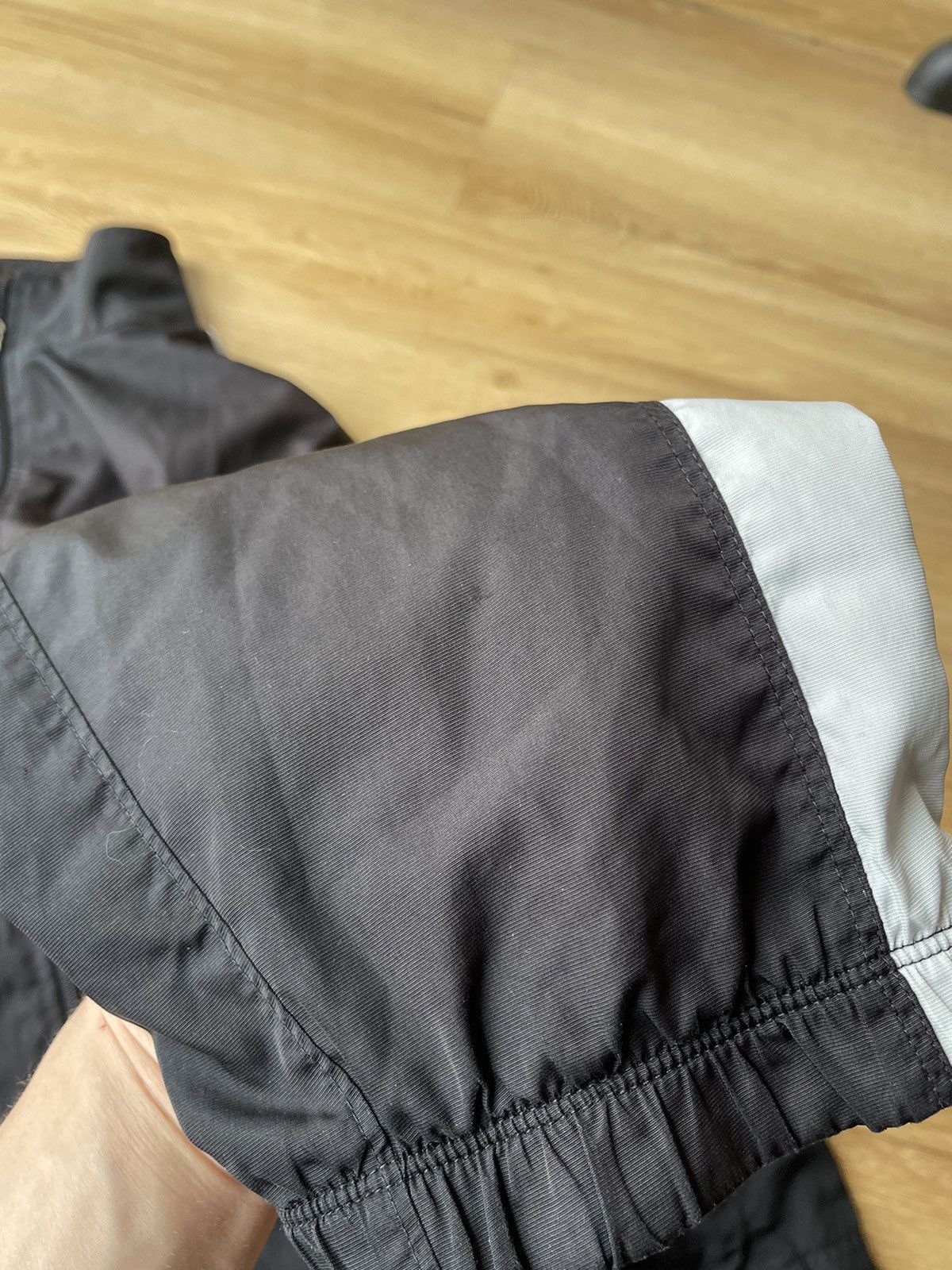 Nike Vintage Nike Sportswear Windbreaker Spellout Track Jacket Size US L / EU 52-54 / 3 - 19 Thumbnail
