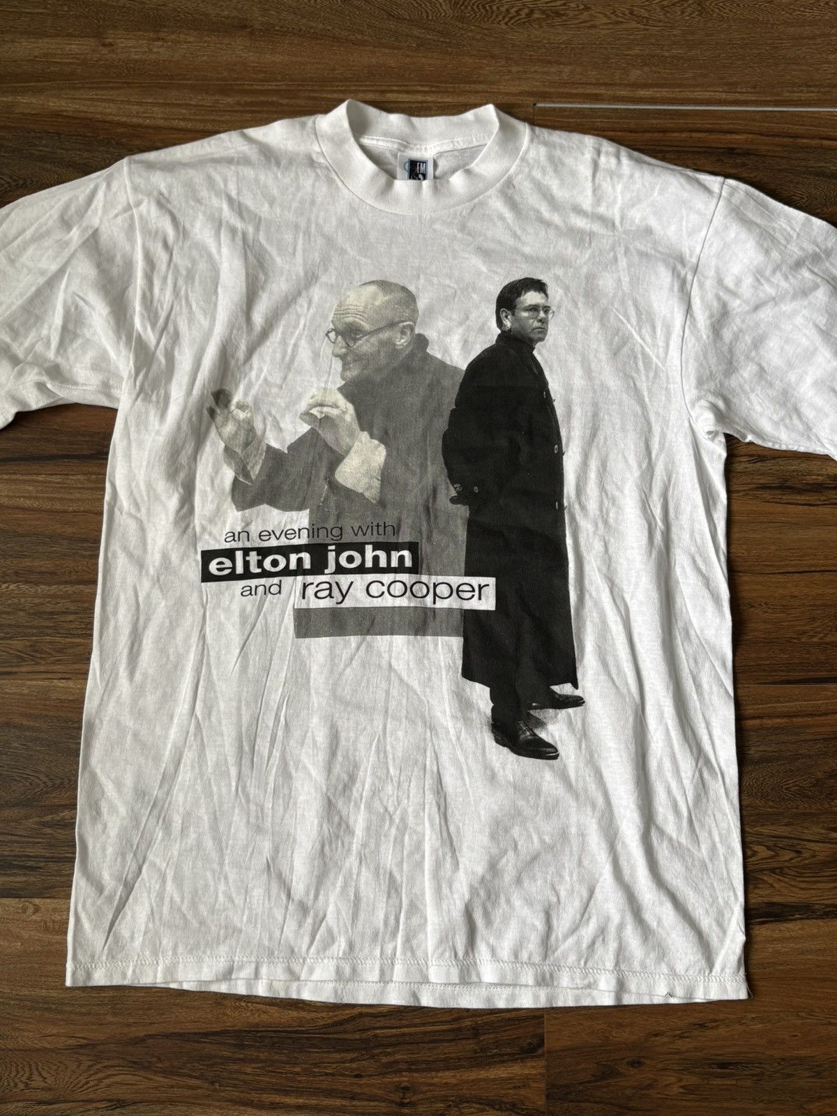 Vintage Vintage Elton John & Ray Cooper Tour GEM Graphic Print xl Size US XL / EU 56 / 4 - 1 Thumbnail