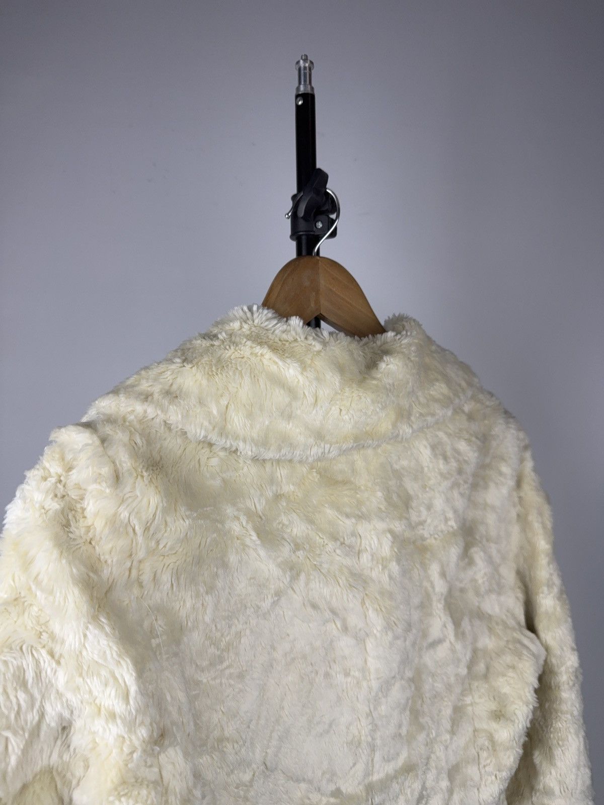 Japanese Brand Avant Garde 00s Ivory Faux Fur Coat Vintage Korean Designer Size S / US 4 / IT 40 - 15 Thumbnail