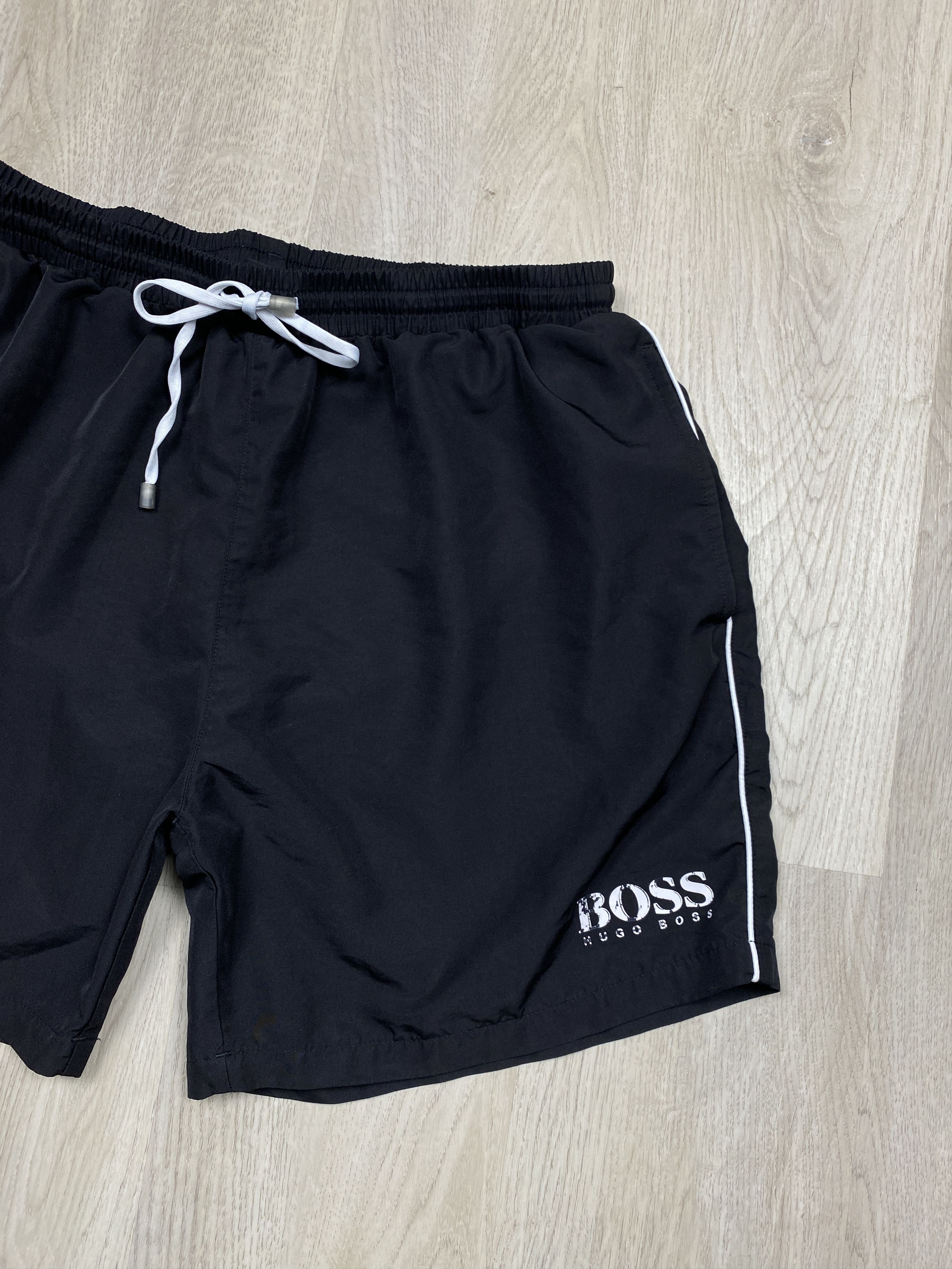 Hugo Boss × Vintage Hugo Boss Mens Nylon Shorts Size US 36 / EU 52 - 2 Thumbnail