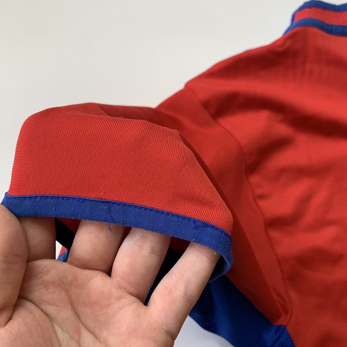Vintage Vintage Nike Basel 2002 Blockcore Football Jersey Jimmy Size US XS / EU 42 / 0 - 11 Thumbnail