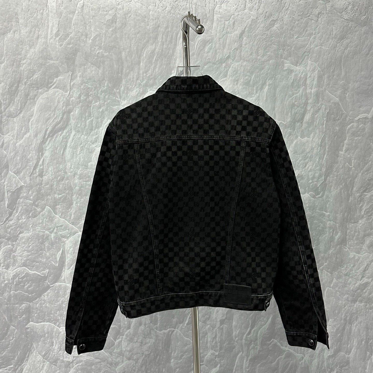 Louis Vuitton Louis Vuitton SS25 Flocked Damier Denim Jacket Size US M / EU 48-50 / 2 - 4 Thumbnail
