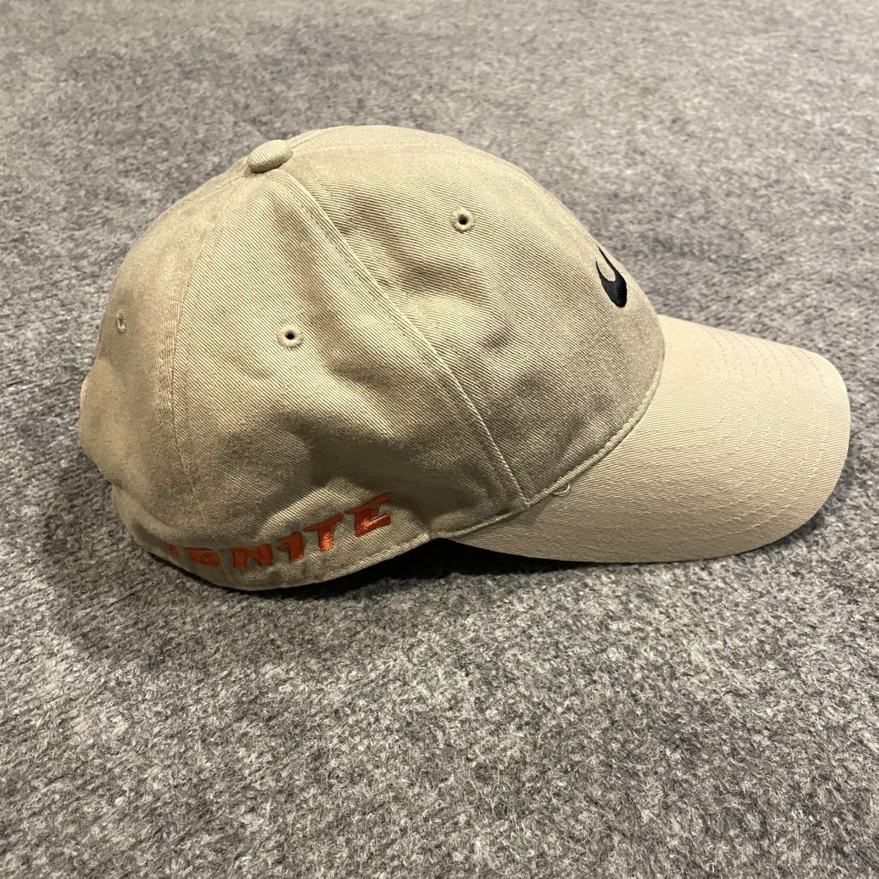 Nike VINTAGE Nike Baseball Cap One Size Beige Swoosh Strap Back One IGNITE Nike Cap Mens Gear Sports Hat Size ONE SIZE - 5 Thumbnail