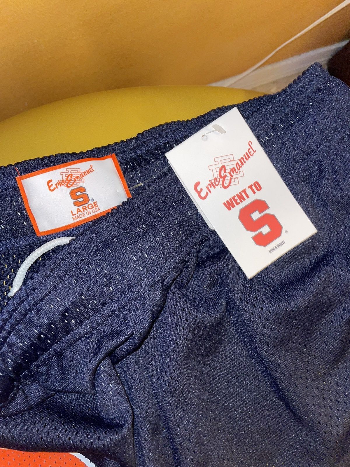 Eric Emanuel Eric Emanuel Syracuse shorts size large brand new sold out Size US 34 / EU 50 - 5 Thumbnail