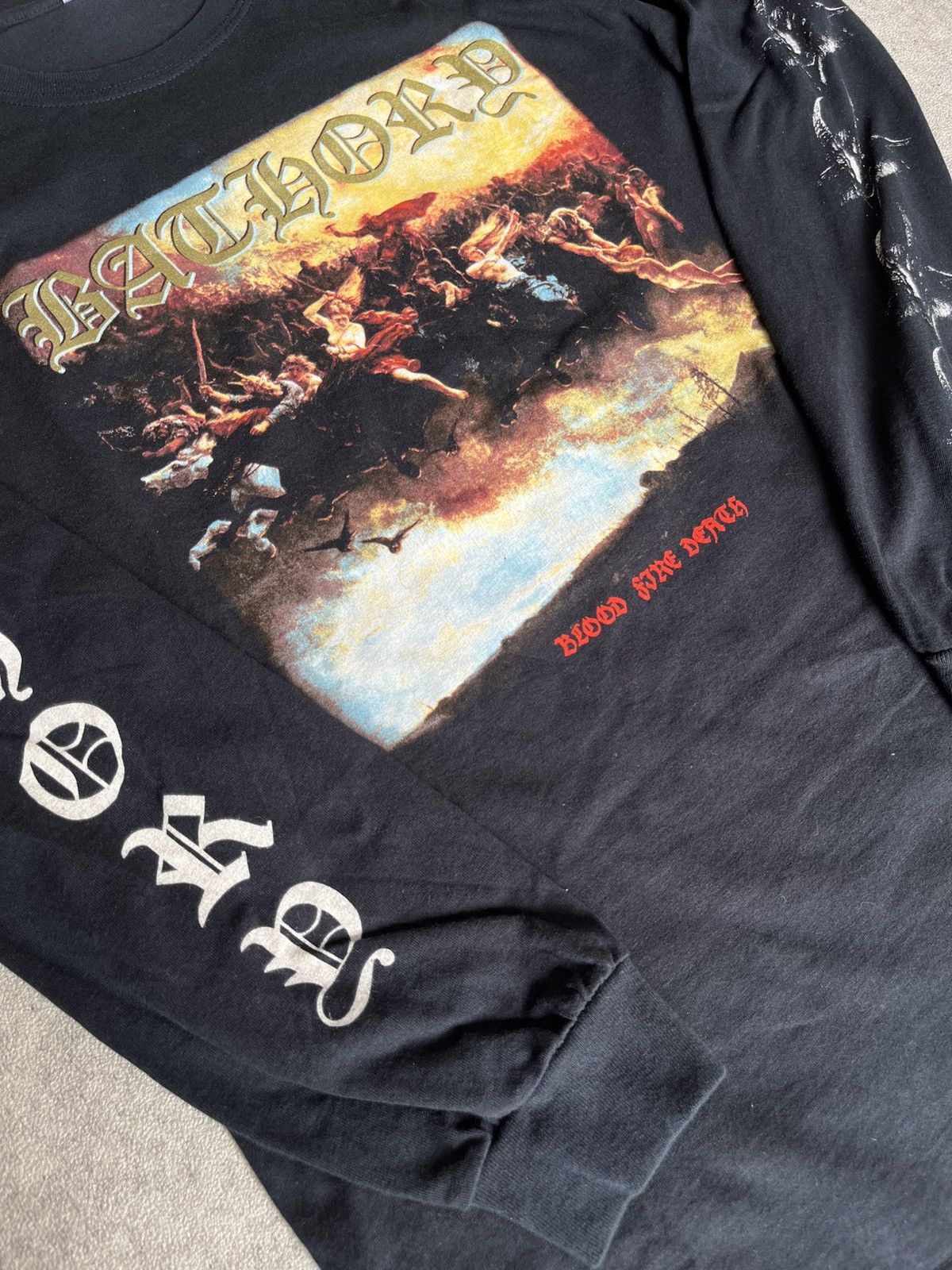 Band Tees Y2K Bathory Blood Fire Death Long Sleeve Size US L / EU 52-54 / 3 - 3 Thumbnail