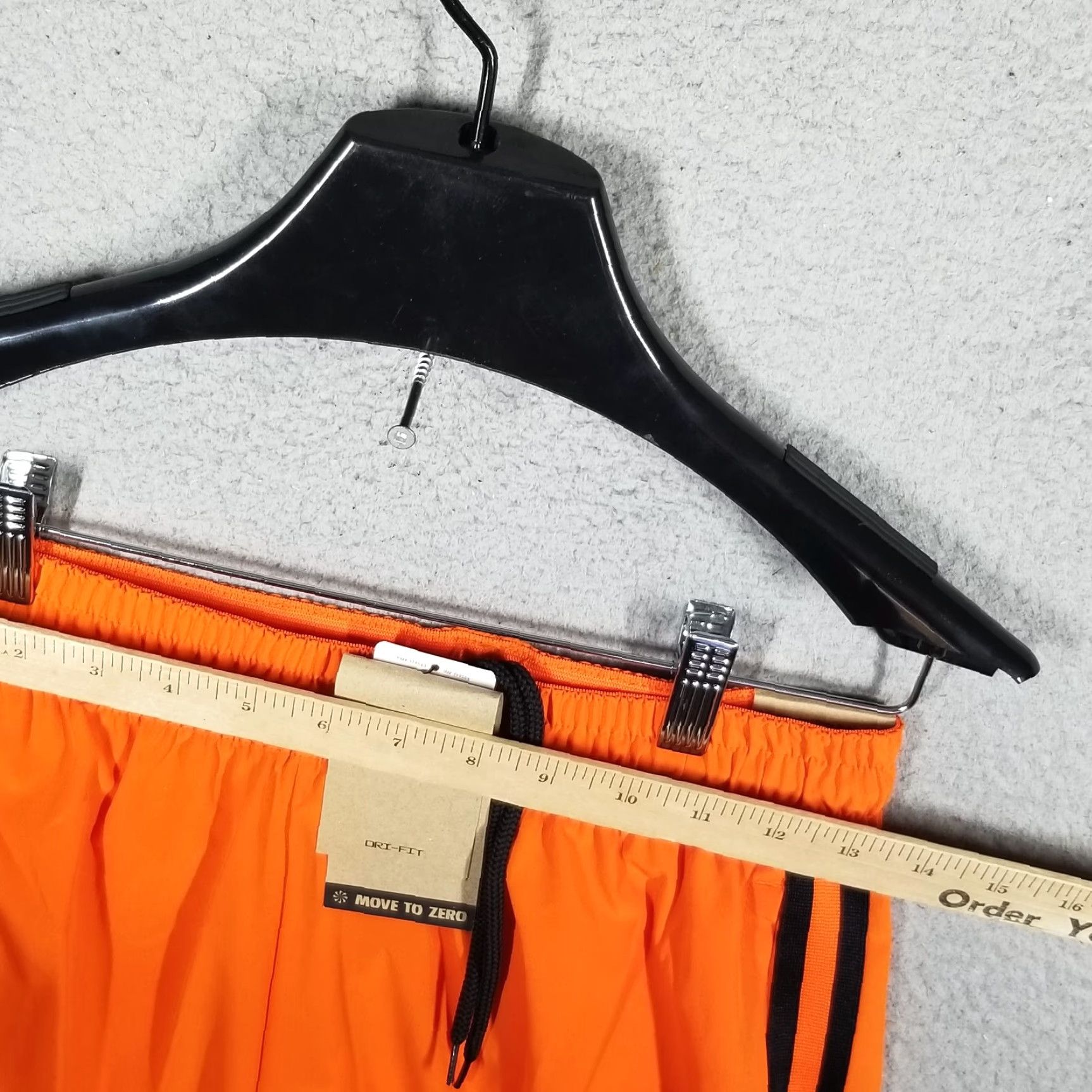 Nike Nike DNA Men's Dri-FIT 6" UV Woven Basketball Shorts Orange FN2659-819 SAMPLE Size US 29 - 5 Thumbnail