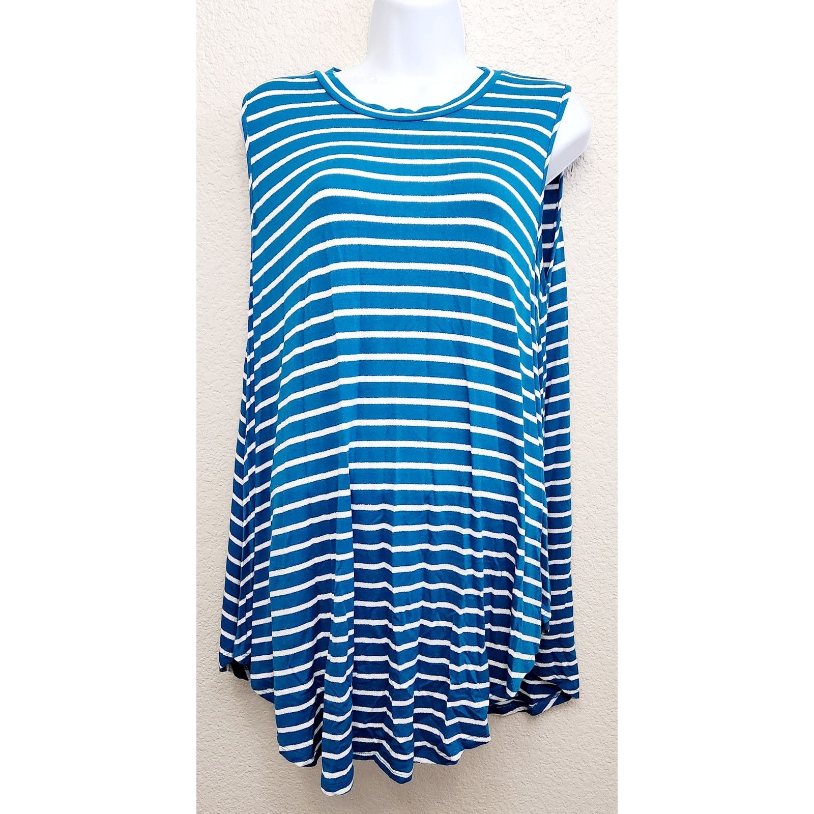 Other Lane Bryant Blue White Striped Sleeveless Top 18 20 Soft Size XXL / US 16-18 / IT 52-54 - 1 Thumbnail