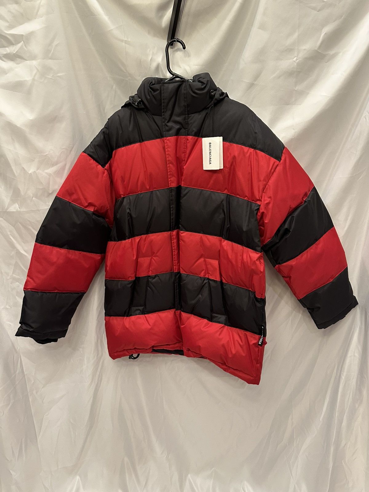 Balenciaga Balenciaga AW18 Striped Puffer Down Jacket Size US M / EU 48-50 / 2 - 1 Thumbnail