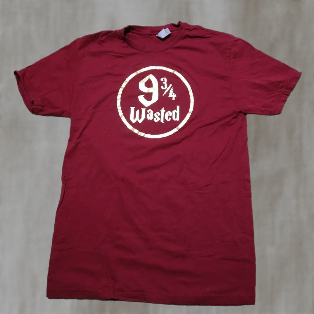 Vintage Harry Potter T-Shirt Platform 9 3/4 Express Hogwarts Maroon Red 9 3/4 Wasted Harry Potter Logo Tee Men M Red Shirts Mens Size US M / EU 48-50 / 2 - 1 Thumbnail