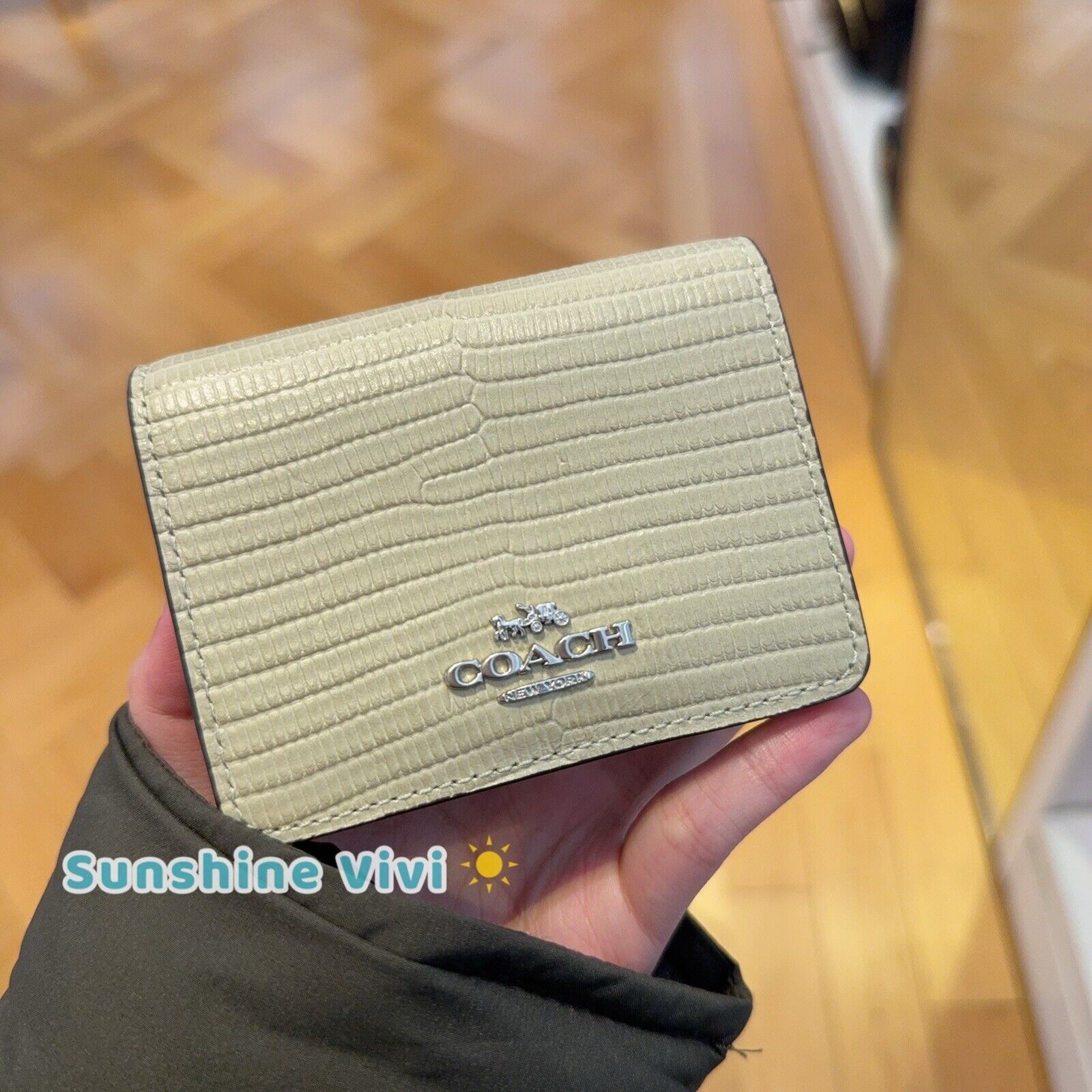 Coach NWT Coach Mini Wallet Chain CR372 Crocodile Leather Green Size ONE SIZE - 3 Thumbnail