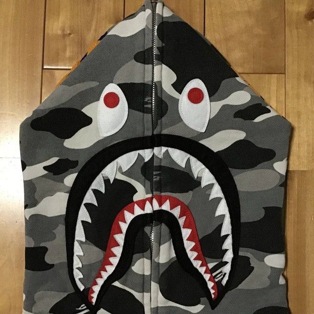 Bape 🔥NFS exclusive🔥 BAPE camo shark full zip hoodie APE NIGO Size US L / EU 52-54 / 3 - 3 Thumbnail