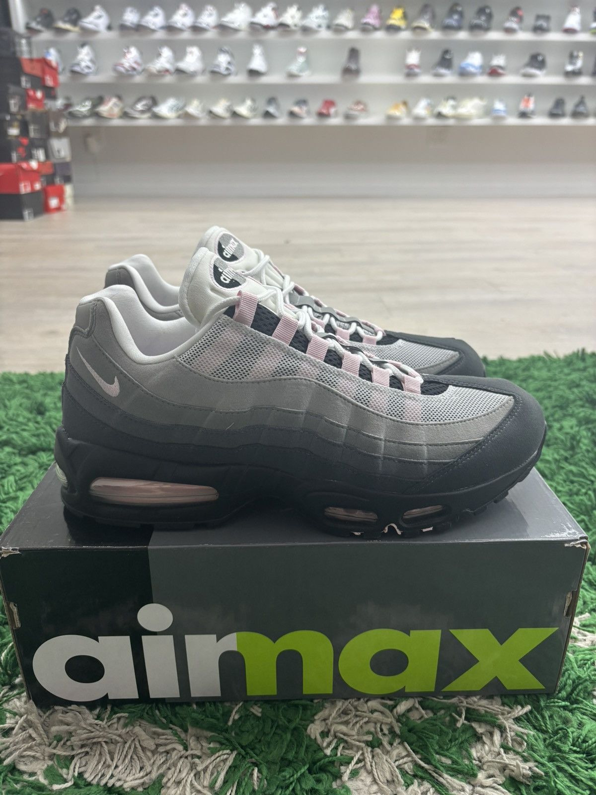 Nike ✅Nike Air Max 95 OG Neon Size 11M Size US 11 / EU 44 - 5 Thumbnail
