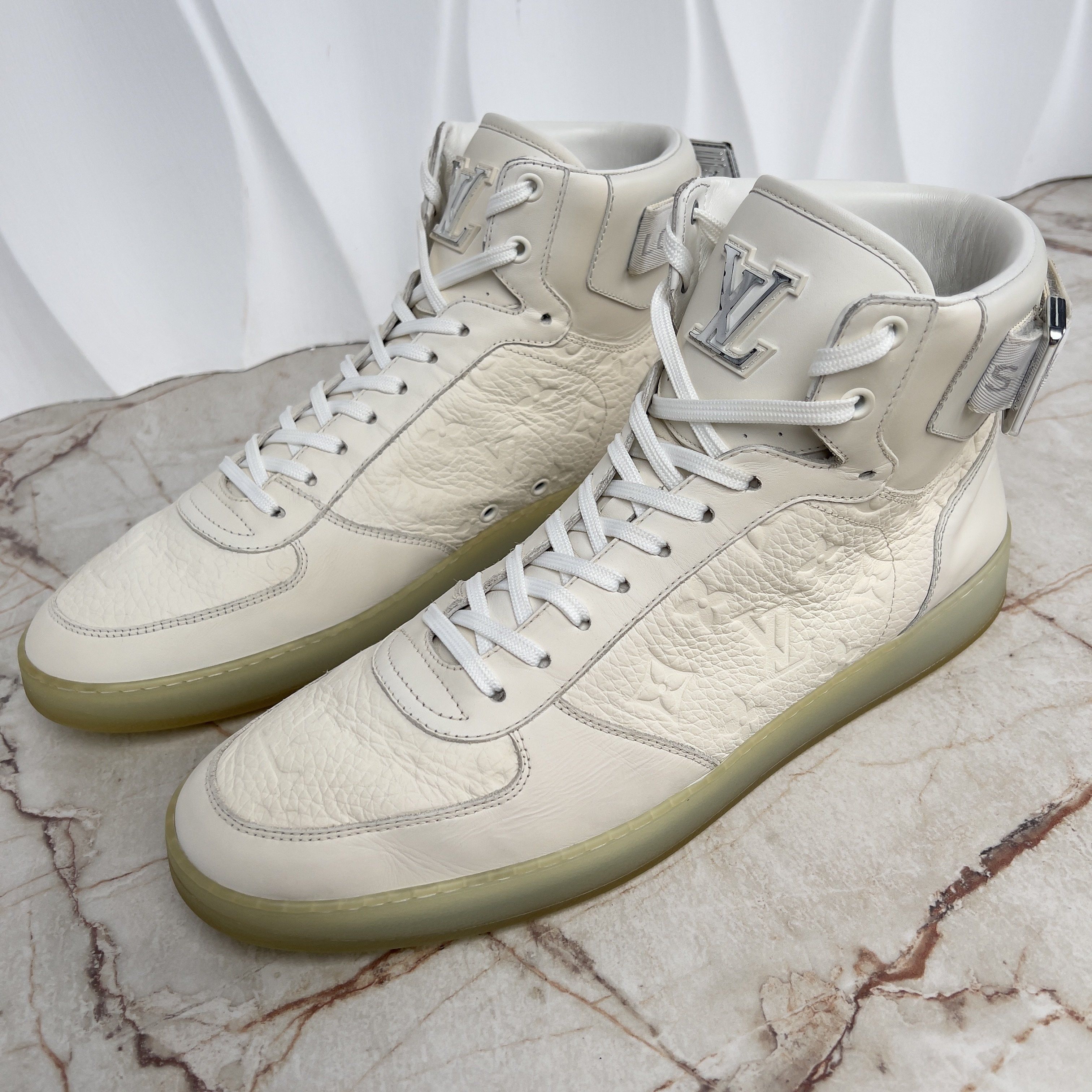 Louis Vuitton Rivoli LV Monogram Sneakers White Leather Size US 10.5 / EU 43-44 - 1 Thumbnail