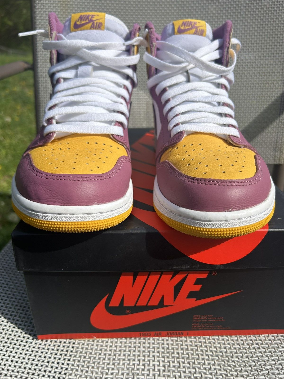 Nike Nike Air Jordan 1 High OG Brotherhood Size 10.5 Size US 10.5 / EU 43-44 - 9 Thumbnail