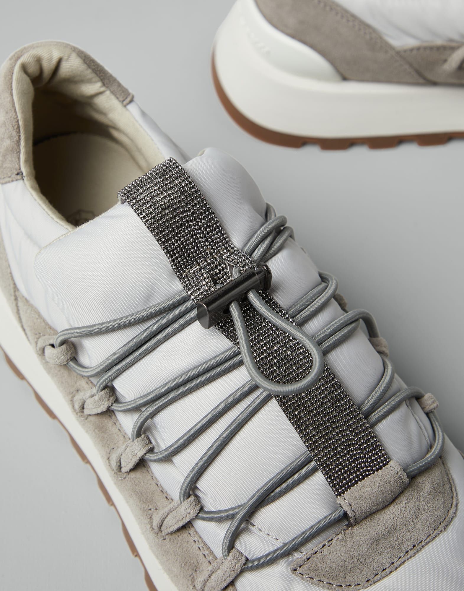 o1la1rc1a0325 Sneaker in Grey