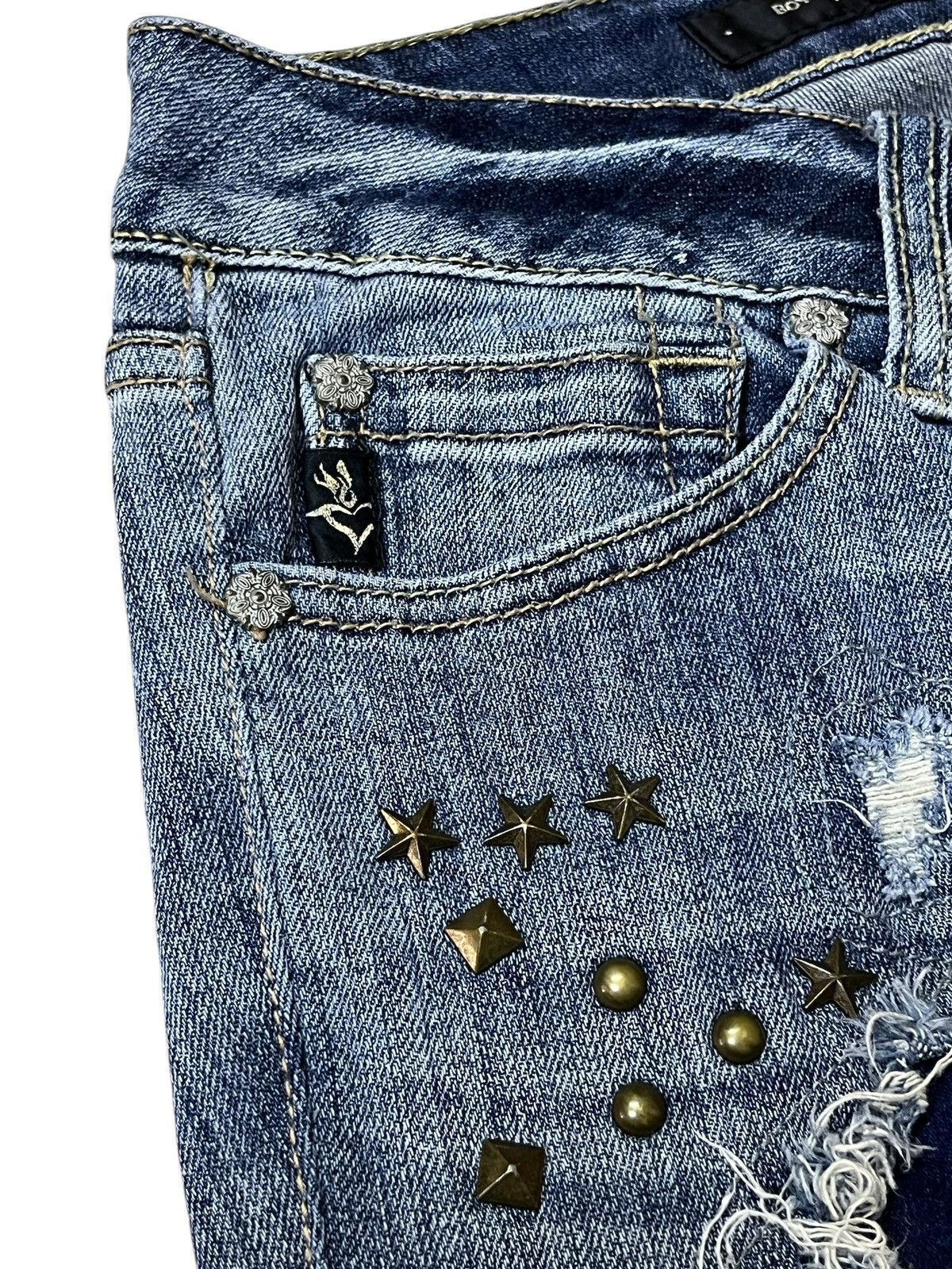 Japanese Brand SICK🔥TORRID FAL 2015 DISTRESSED WITH STUDDED STYLE JEANS Size US 35 - 8 Thumbnail