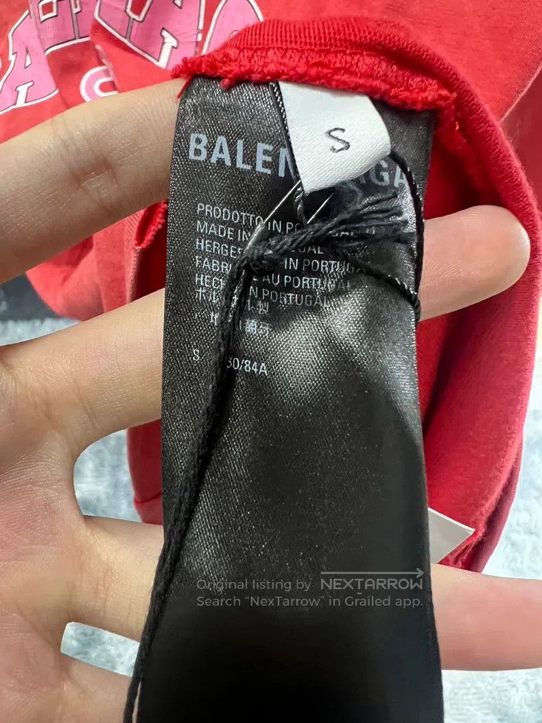 Balenciaga Balenciaga Distressed Short-Sleeve T-Shirt Size US S / EU 44-46 / 1 - 4 Thumbnail
