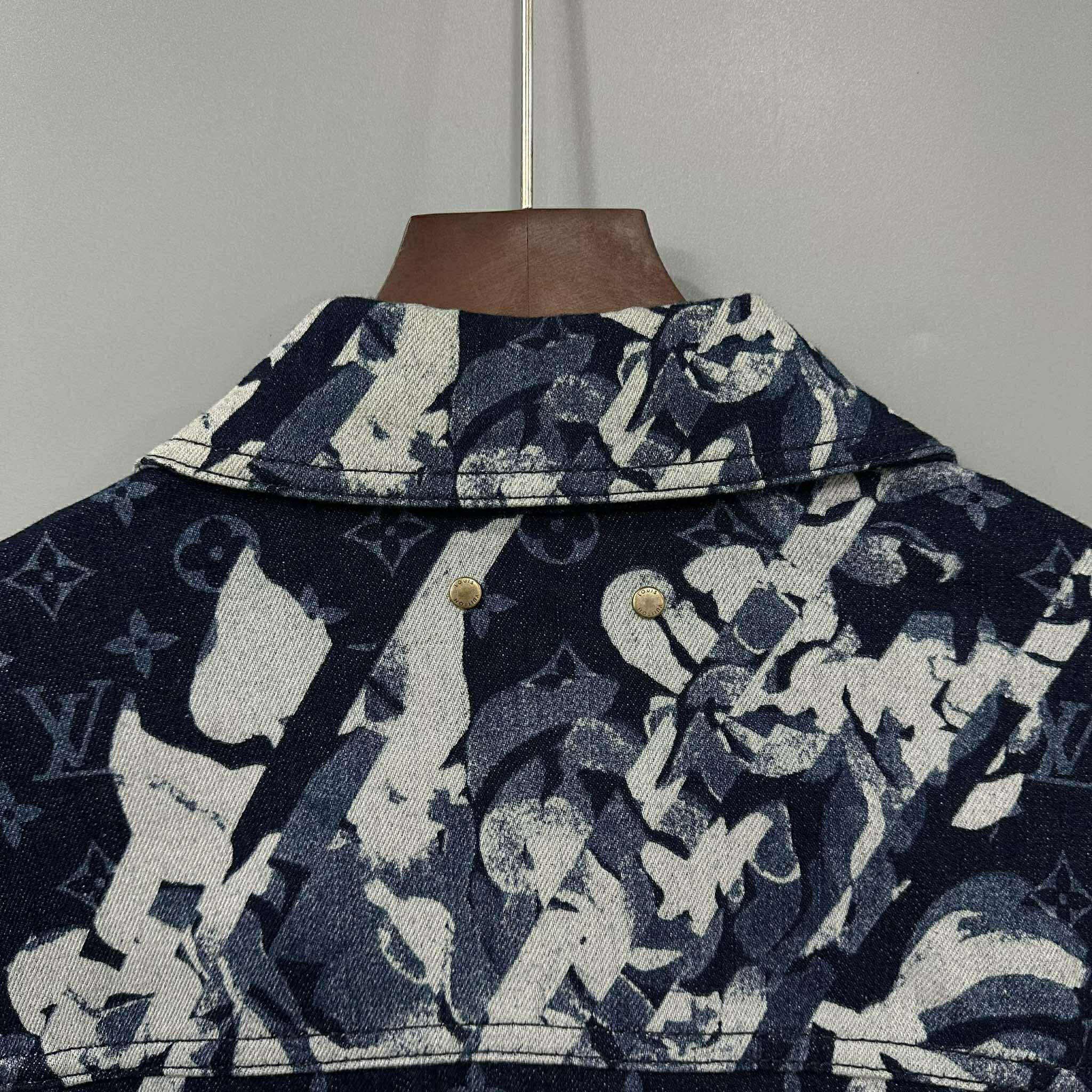 Louis Vuitton Louis Vuitton Floral Monogram Denim Jacket Size US S / EU 44-46 / 1 - 4 Thumbnail