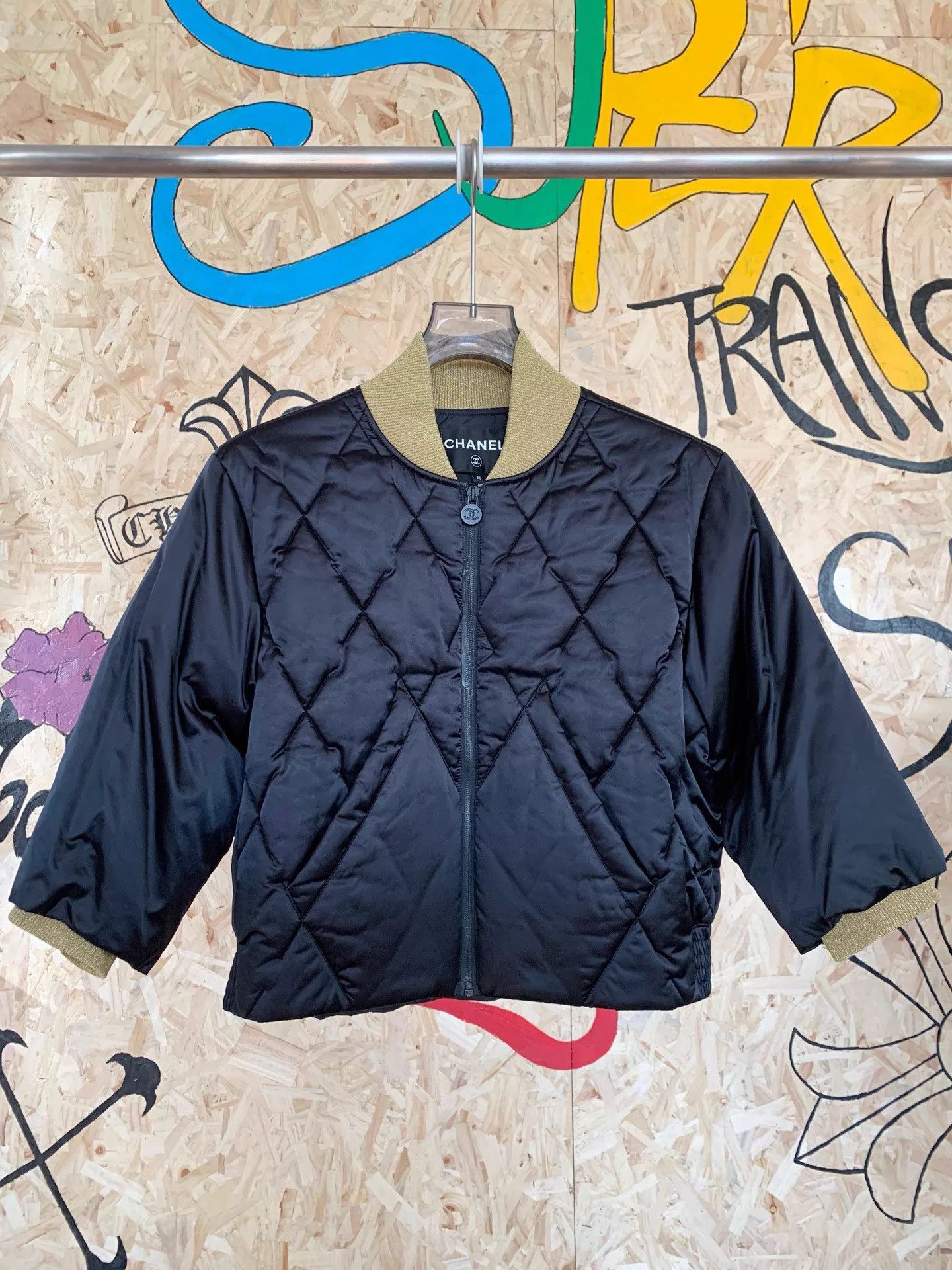Chanel Chanel Metiers d'Art Black & Gold Short Puffer Jacket Size XS / US 0-2 / IT 36-38 - 1 Thumbnail