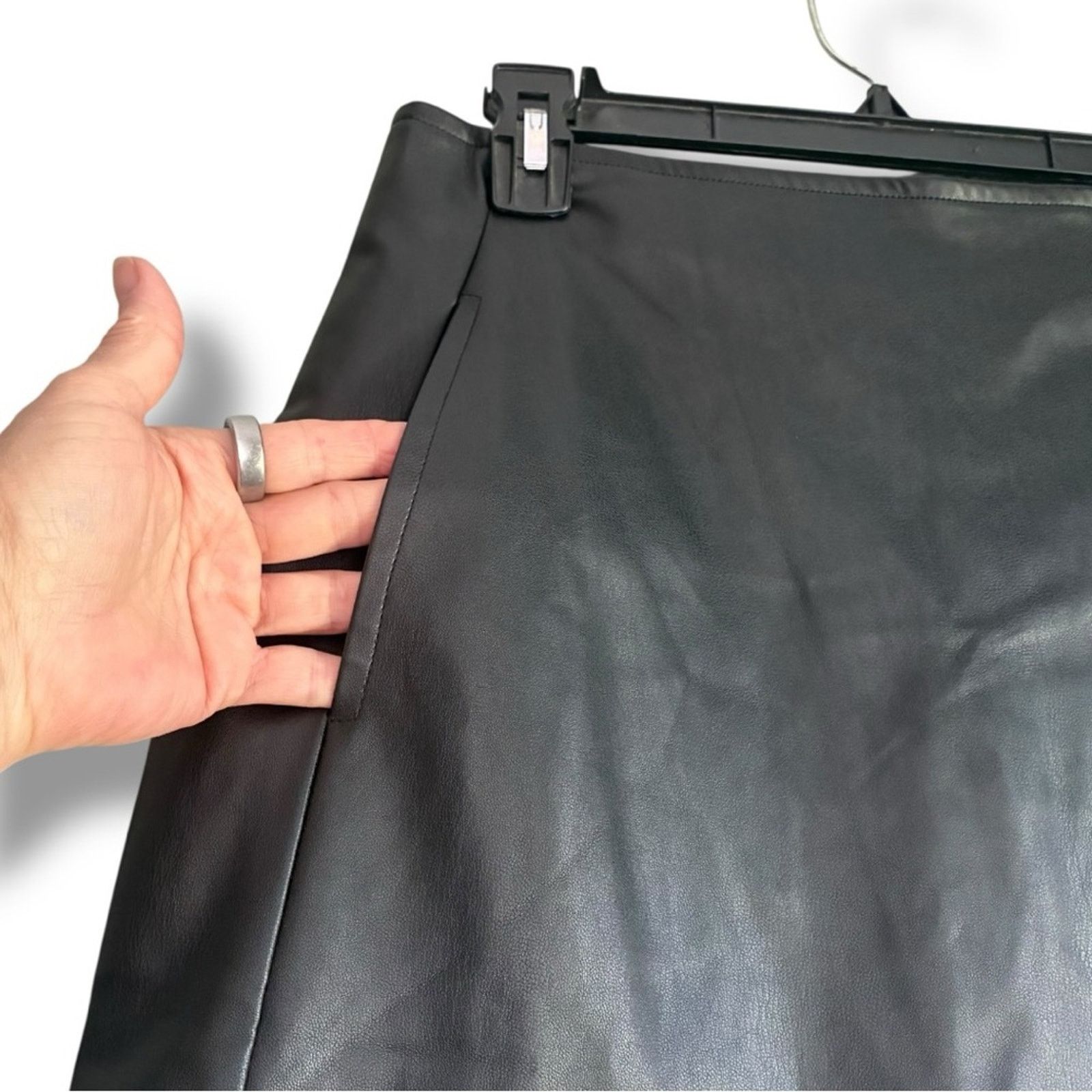 Other Lulus faux leather mini skirt Women's Medium Size 30" / US 8 / IT 44 - 3 Thumbnail