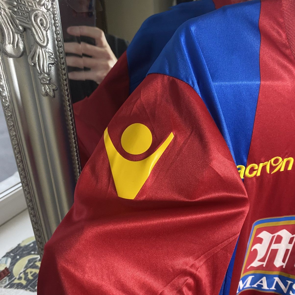 Macron Vintage soccer jersey Crystal Palace size XL rare Size US XL / EU 56 / 4 - 6 Thumbnail