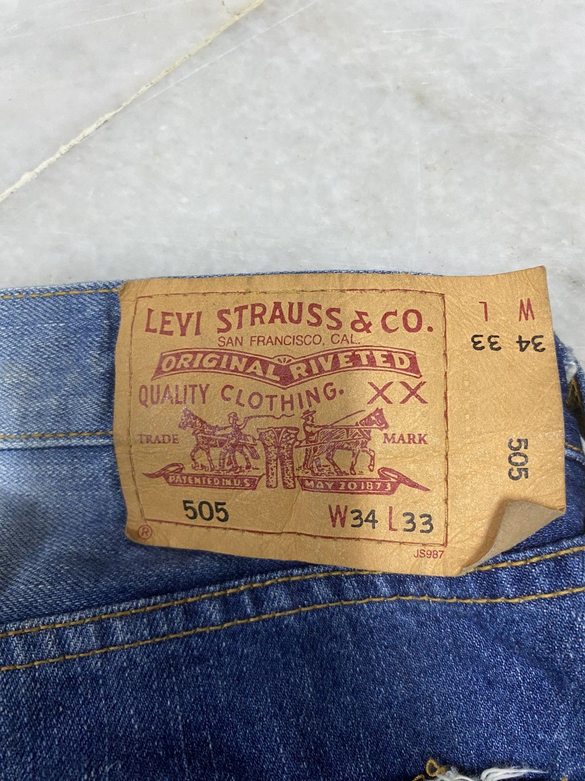 Levi's Size 32x30 Vintage Levis 505 Distressed Jeans Faded Pants Size US 32 / EU 48 - 13 Thumbnail