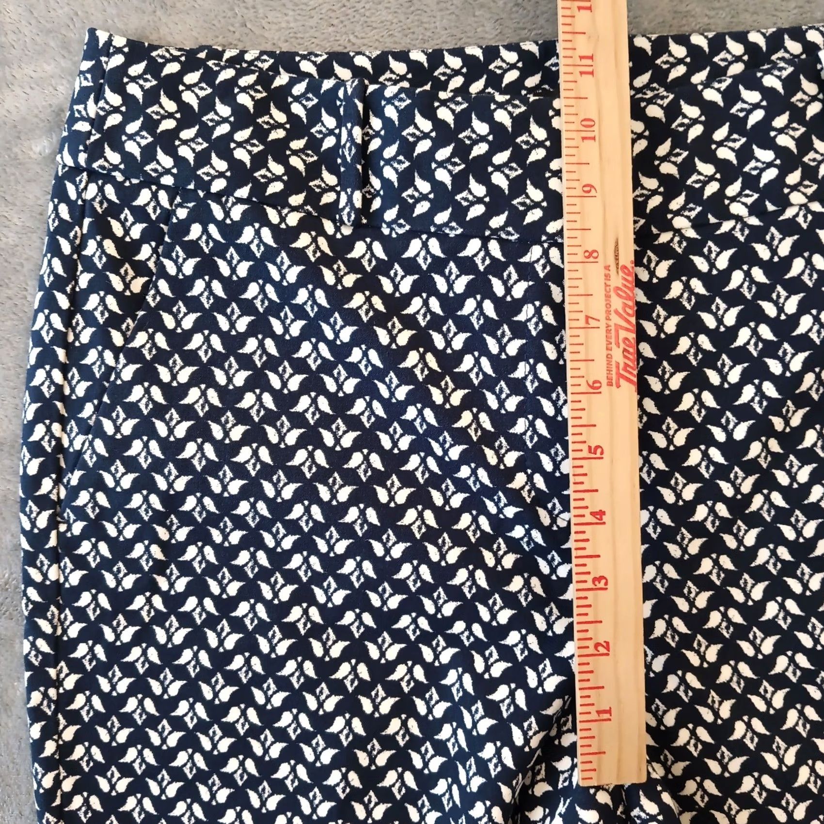 Ann Taylor Ann Taylor Loft Marisa Pants Womens Size 10 Blue Geometric Skinny Ankle Size 32" / US 10 / IT 46 - 4 Thumbnail