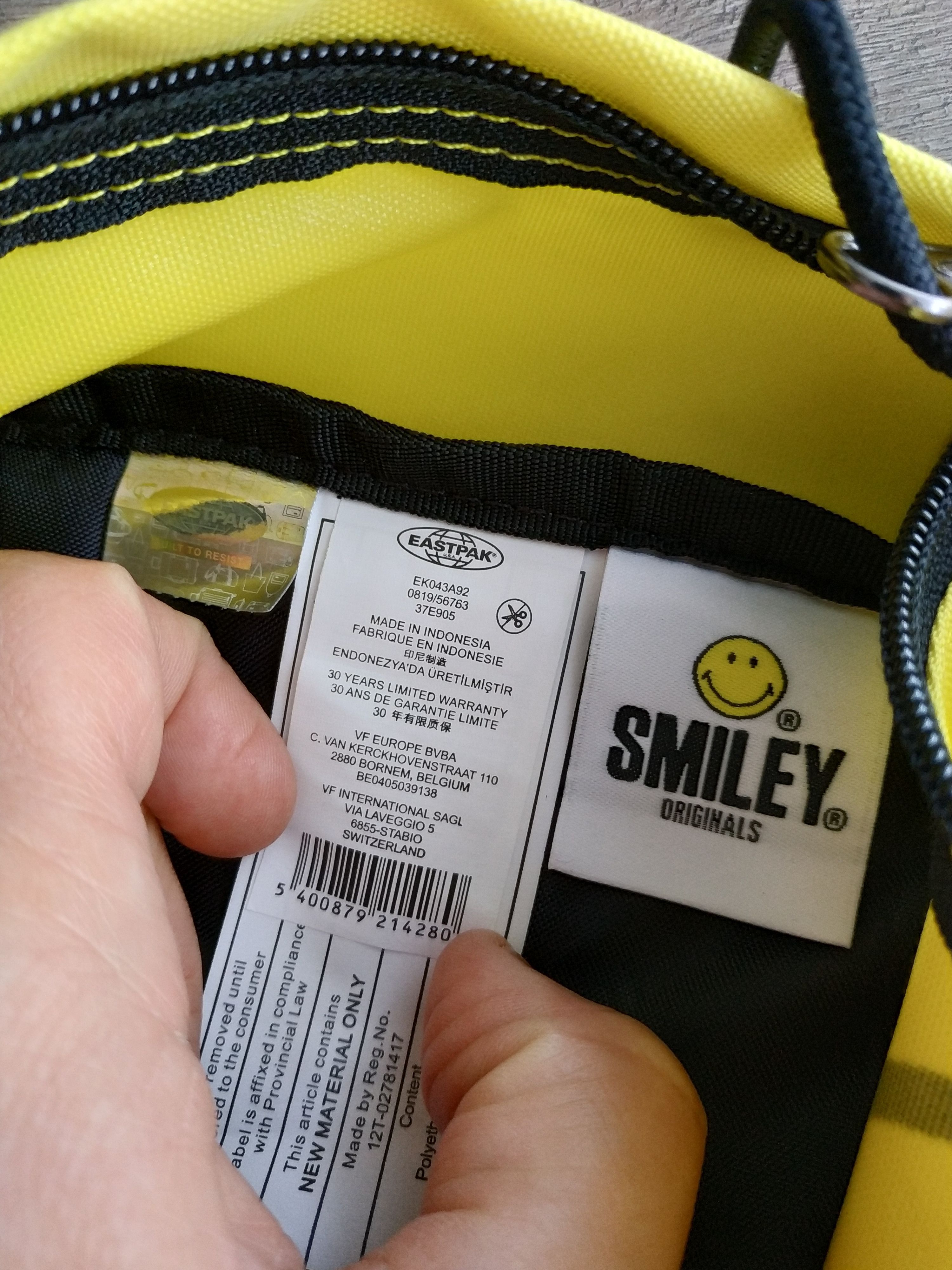 Eastpak Eastpak x Smiley Collabo Yellow Unisex Small Backpack Size ONE SIZE - 11 Thumbnail
