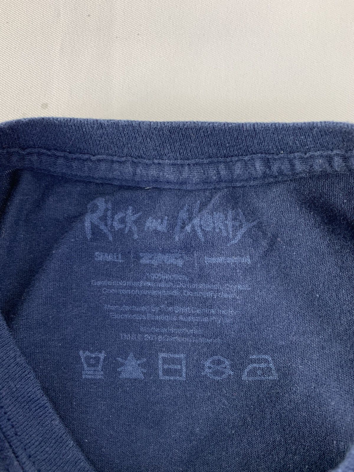 Vintage Ricky & Morty American Sitcom Rib Bone Anatomy Screen Tee Size US S / EU 44-46 / 1 - 5 Thumbnail