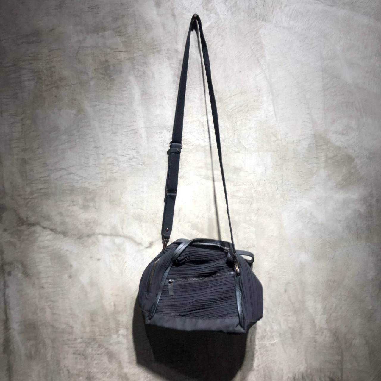 Issey Miyake Issey Miyake Pleats Please Bias pleats bag Size ONE SIZE - 1 Thumbnail